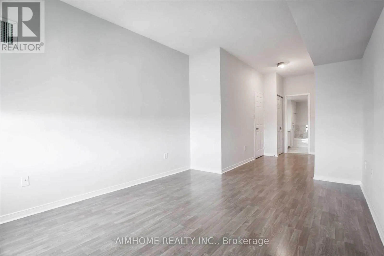 3711 - 5 CONCORDE PLACE