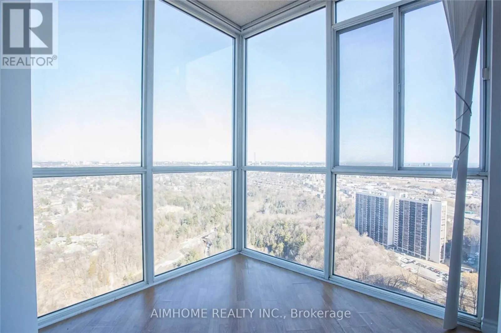 3711 - 5 CONCORDE PLACE