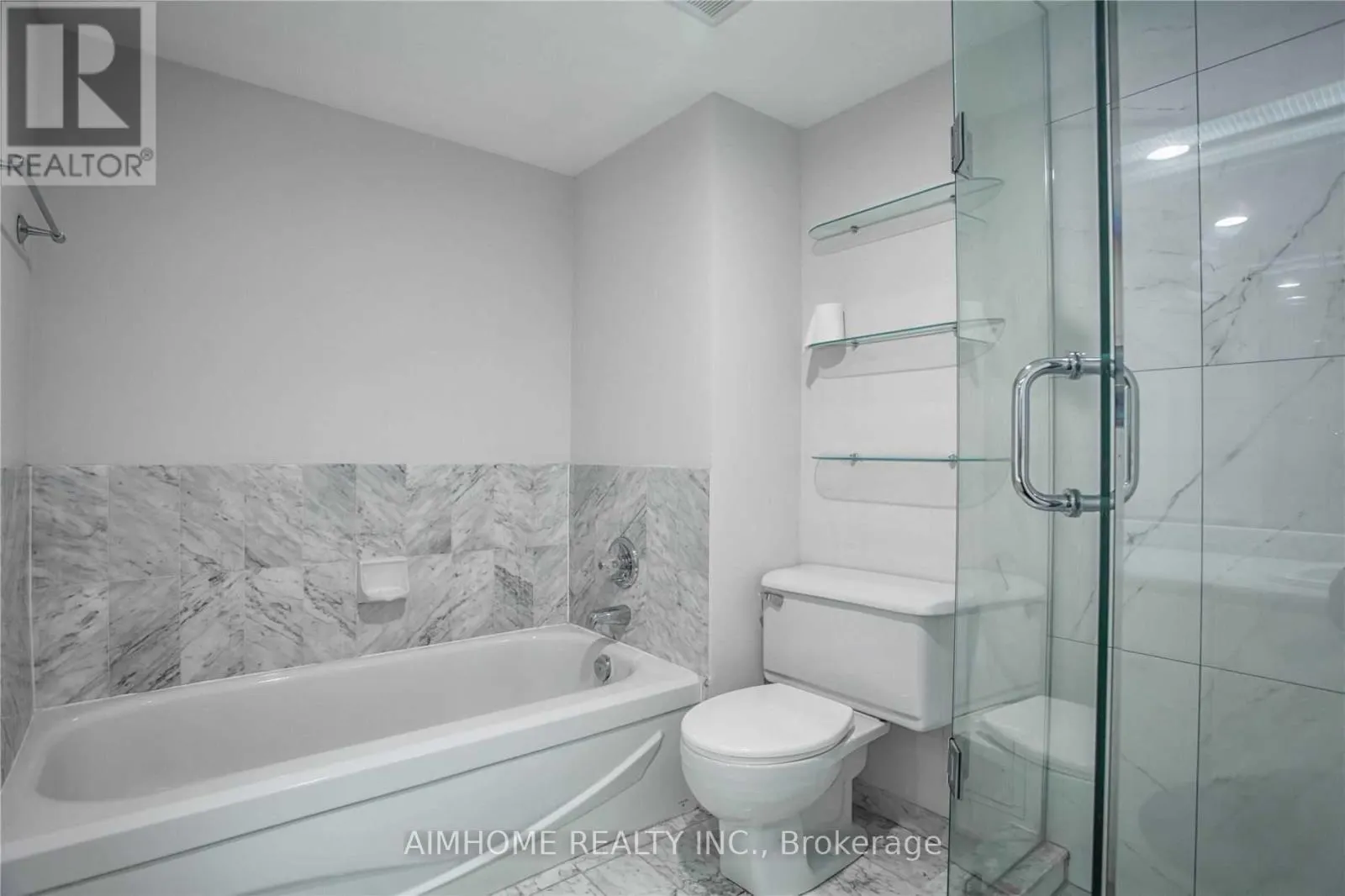 3711 - 5 CONCORDE PLACE