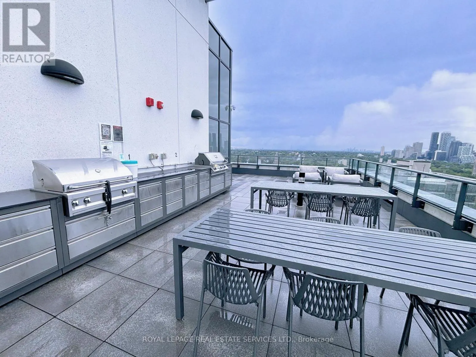 601 - 609 AVENUE ROAD