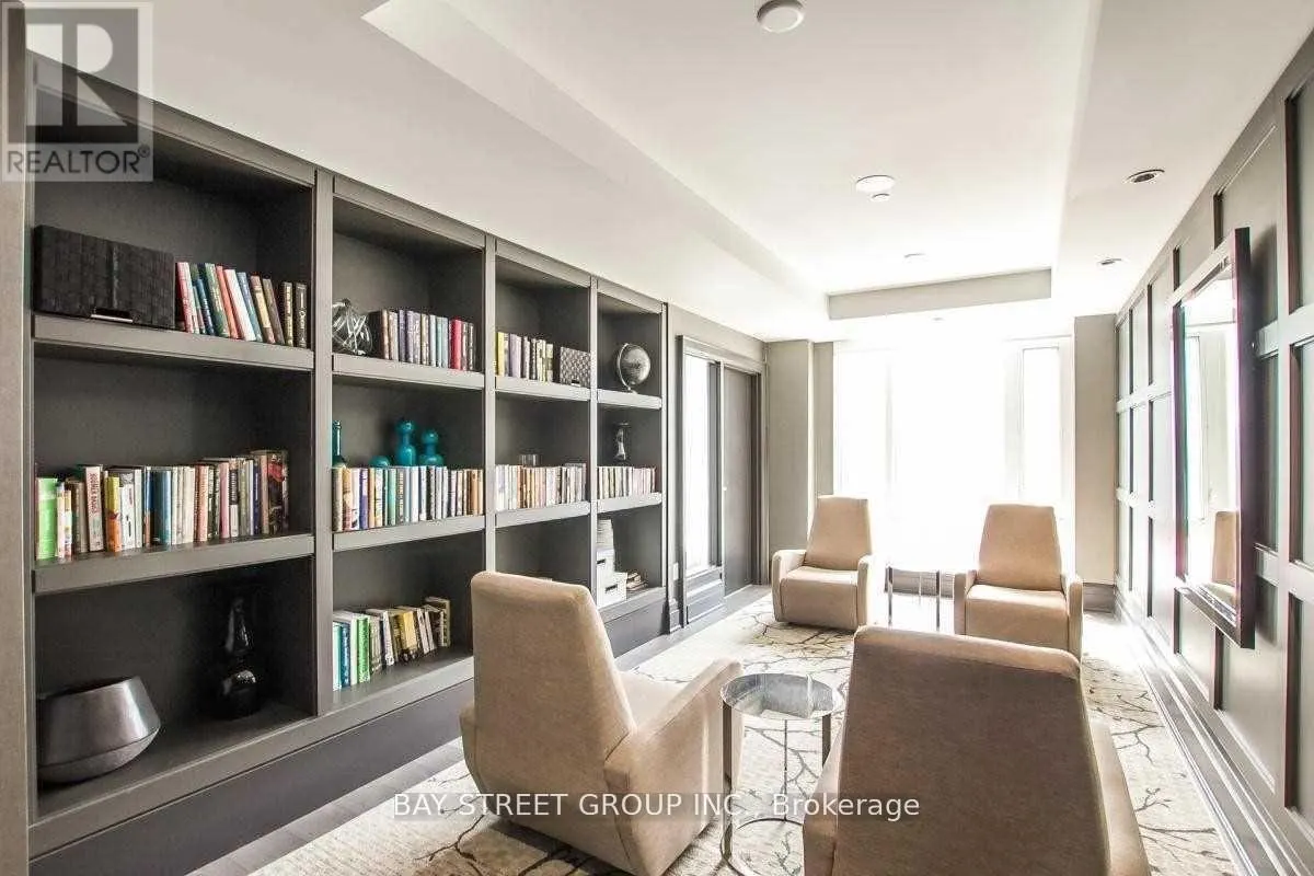 911(SECOND BEDROOM) - 60 BERWICK AVENUE