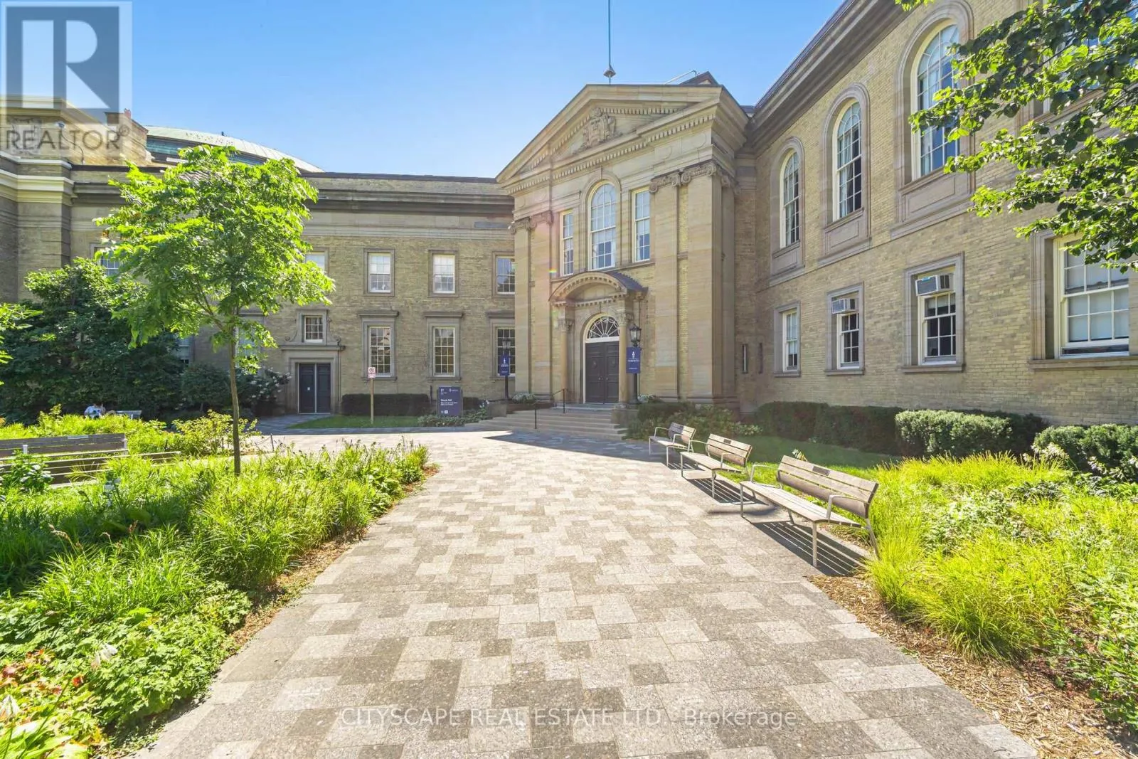 MAIN/LOWER - 791 DUFFERIN STREET