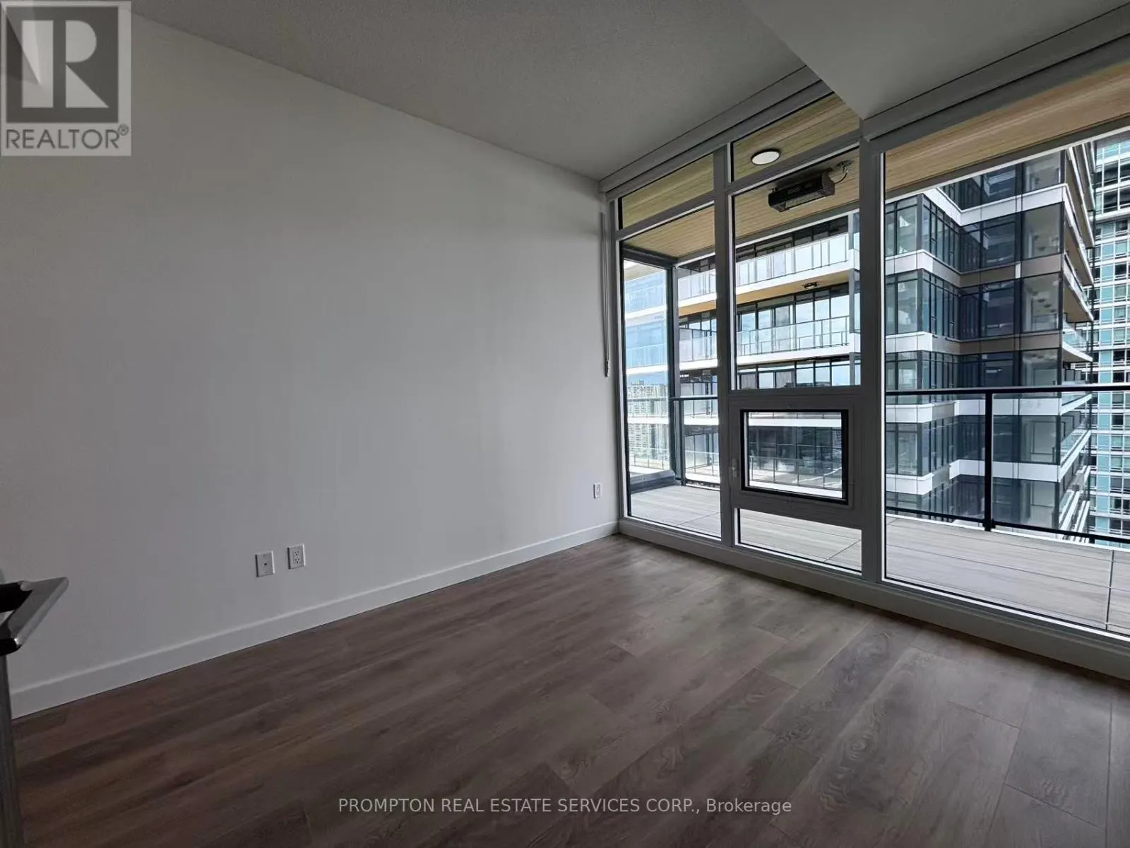 2506 - 3 CONCORD CITYPLACE WAY