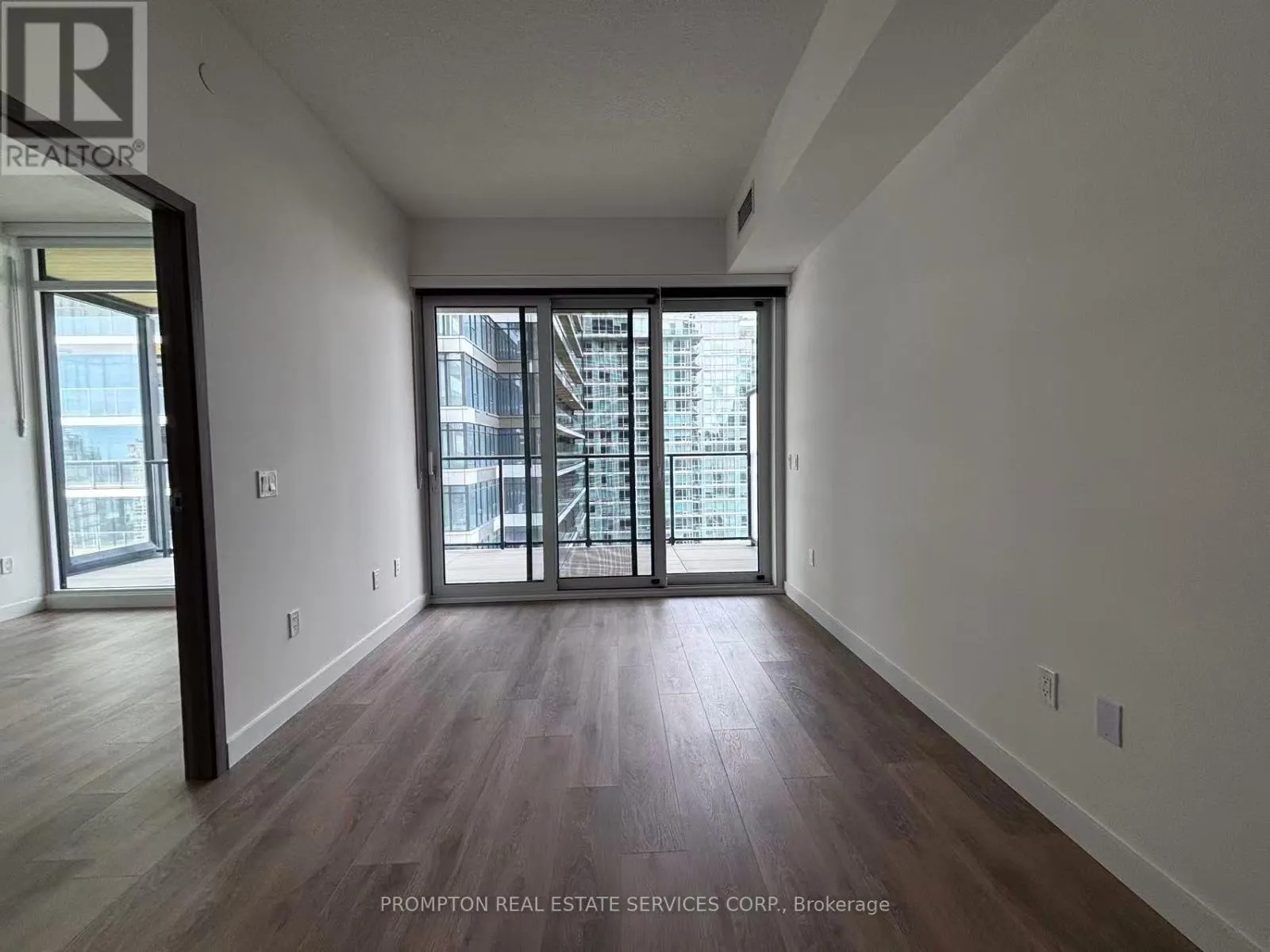 2506 - 3 CONCORD CITYPLACE WAY