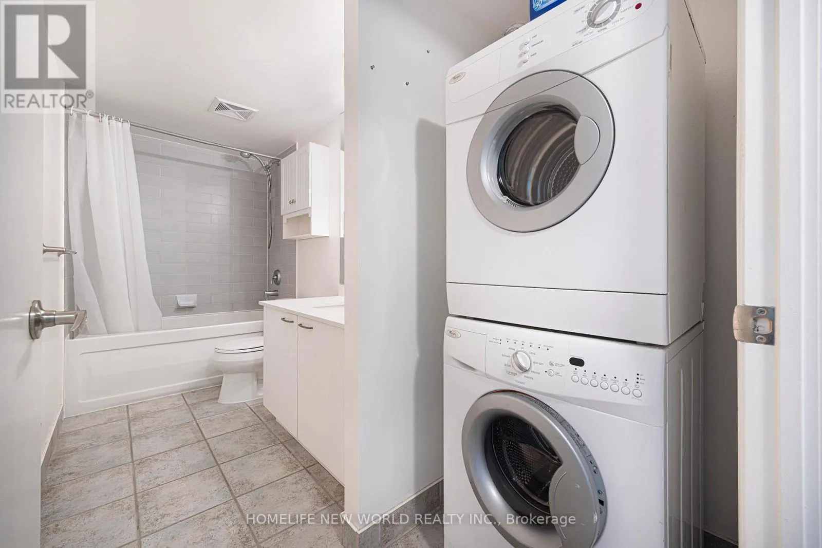 1108 - 22 WELLESLEY STREET E