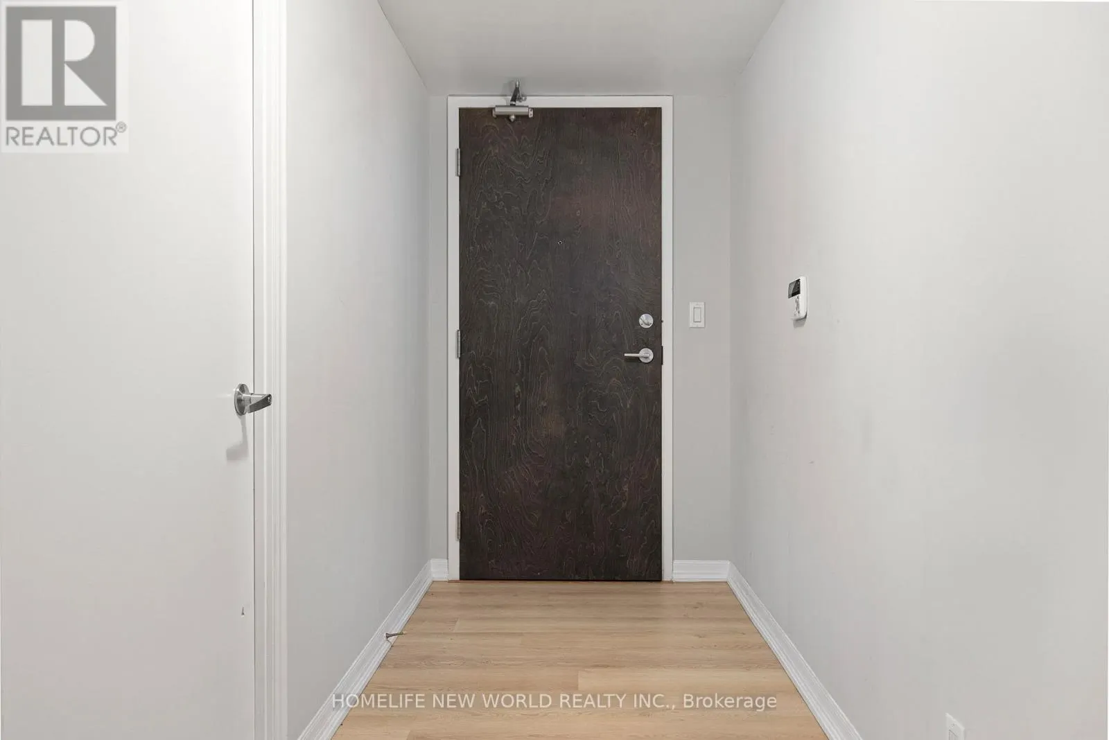 1108 - 22 WELLESLEY STREET E