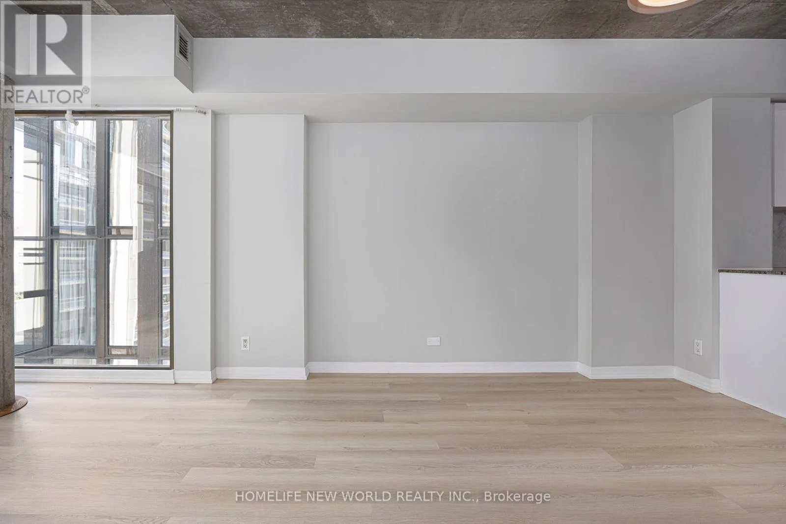 1108 - 22 WELLESLEY STREET E