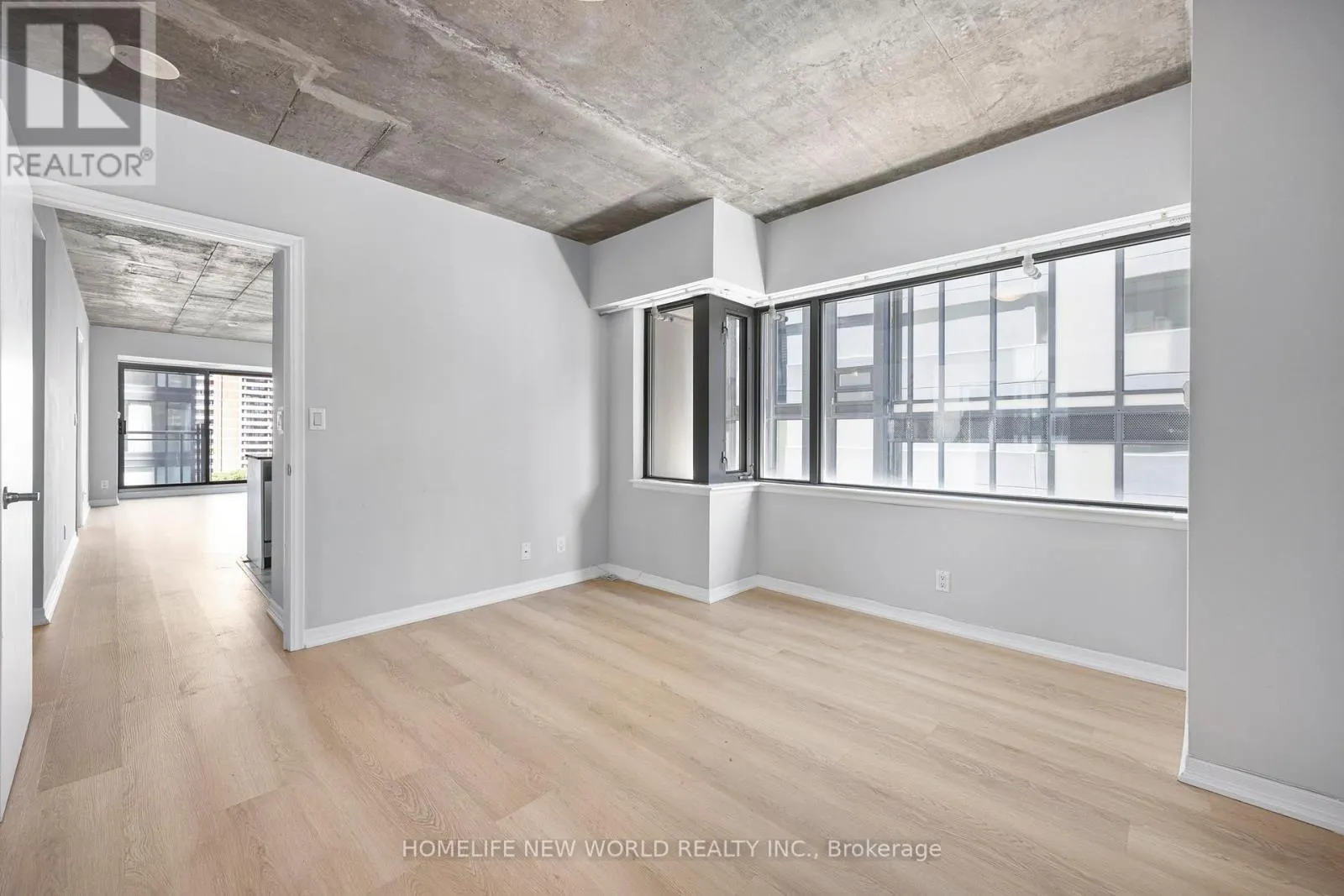 1108 - 22 WELLESLEY STREET E