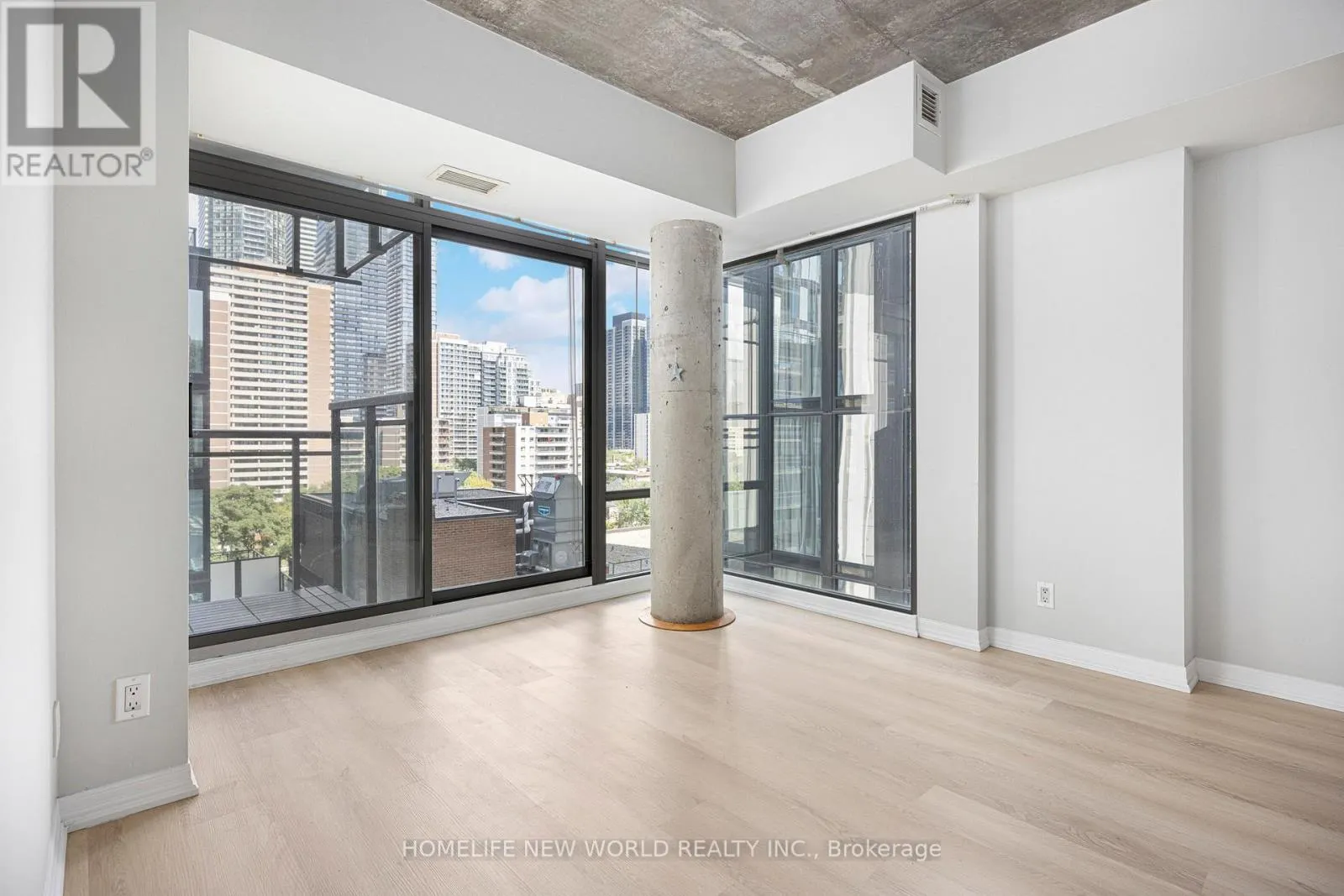 1108 - 22 WELLESLEY STREET E