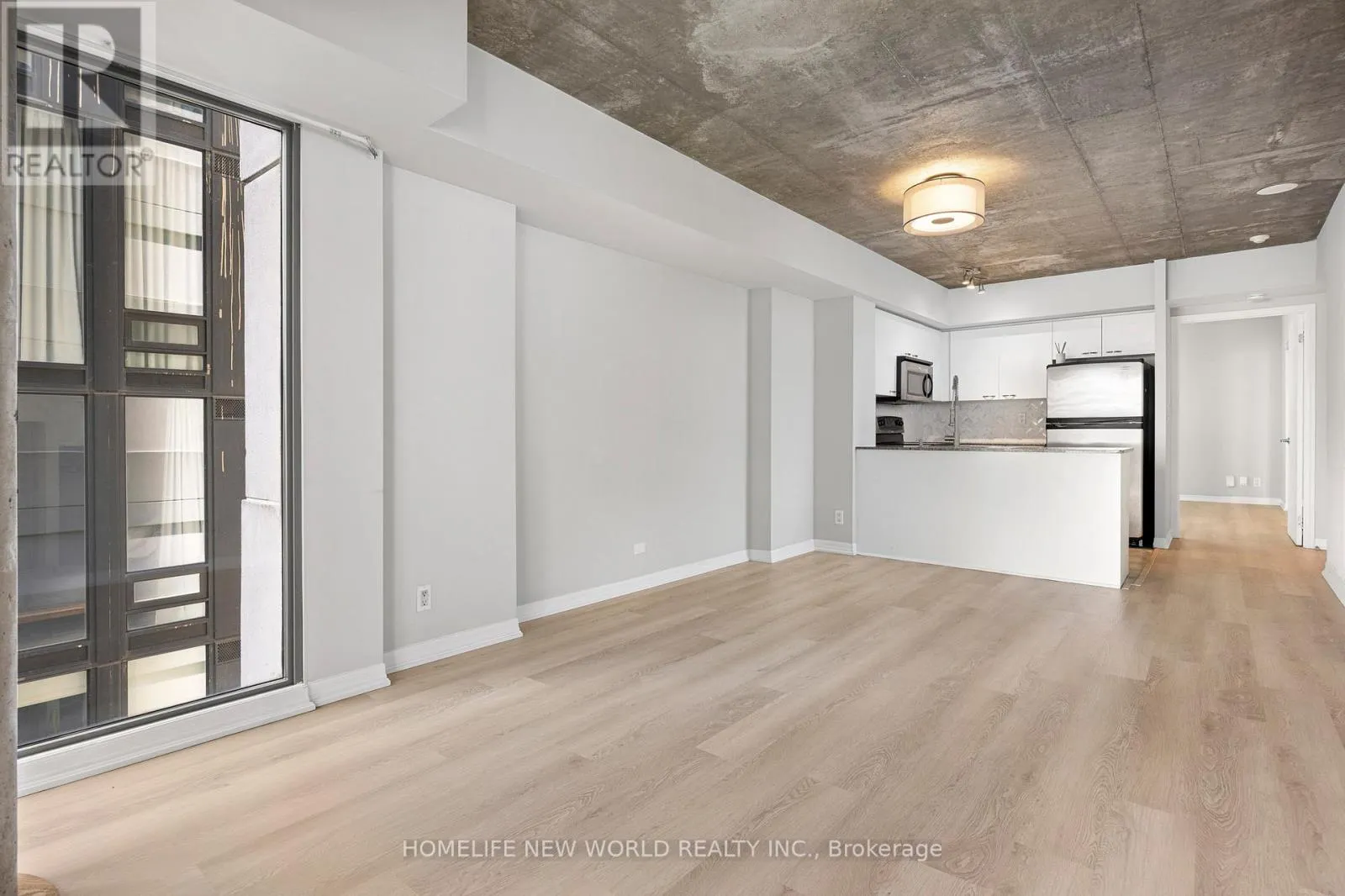 1108 - 22 WELLESLEY STREET E