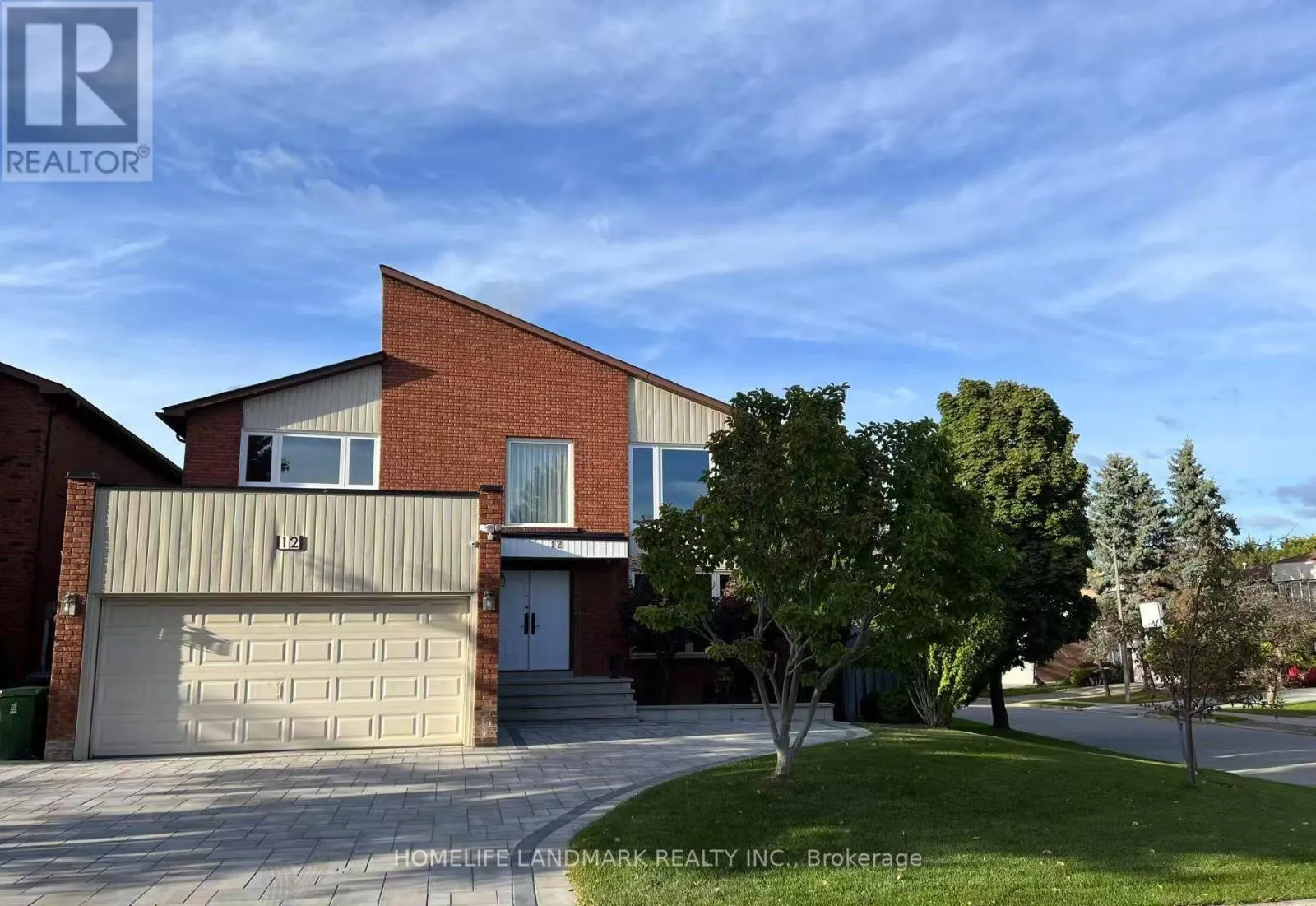 12 CLARINDA DRIVE
