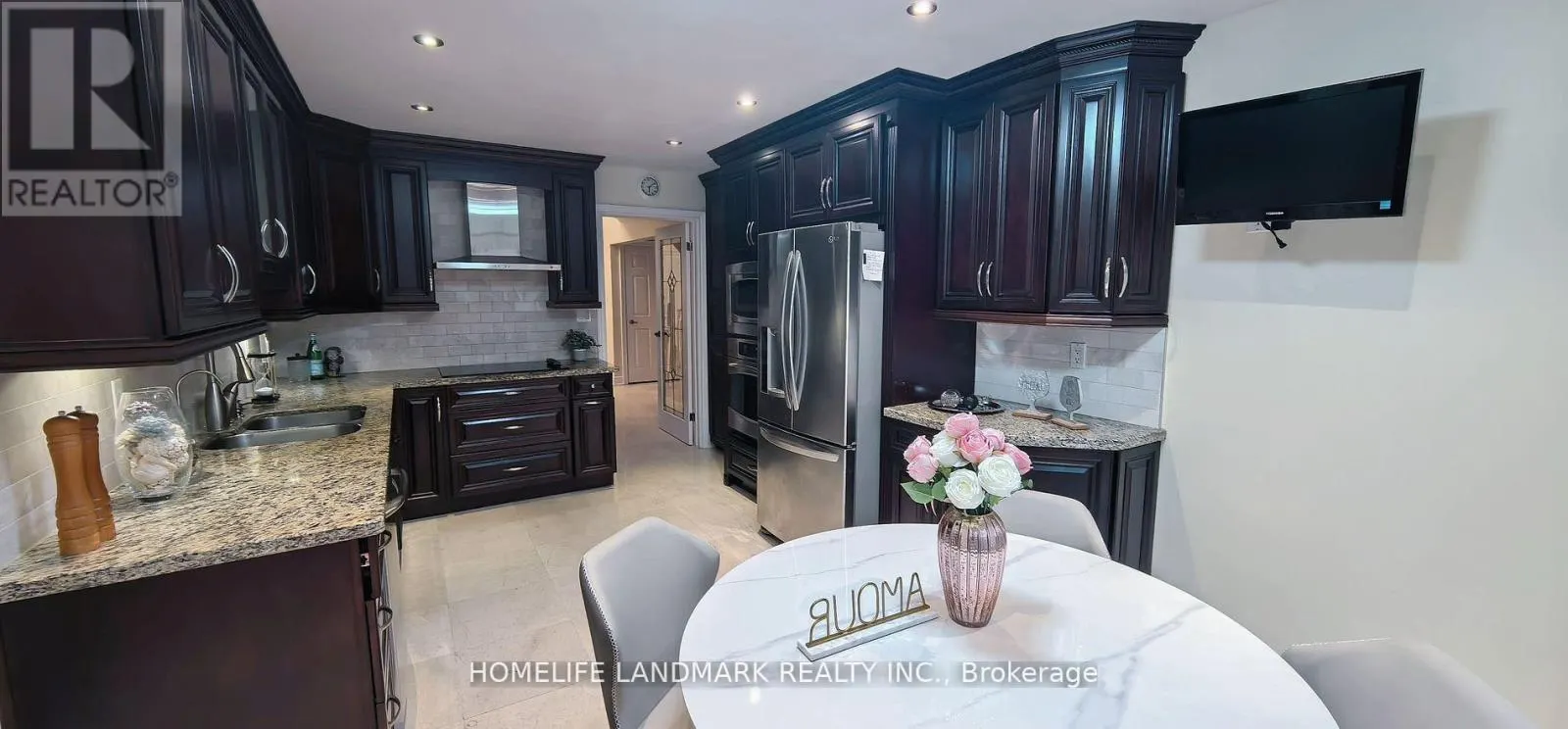 12 CLARINDA DRIVE