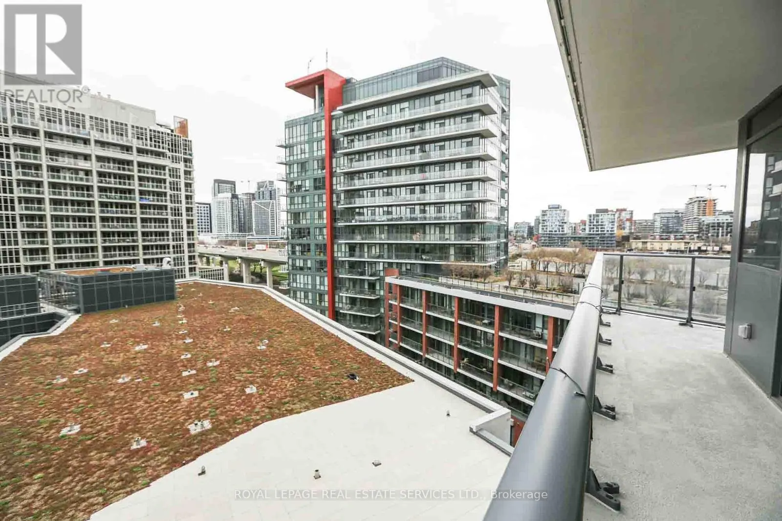 1004 - 38 IANNUZI STREET E
