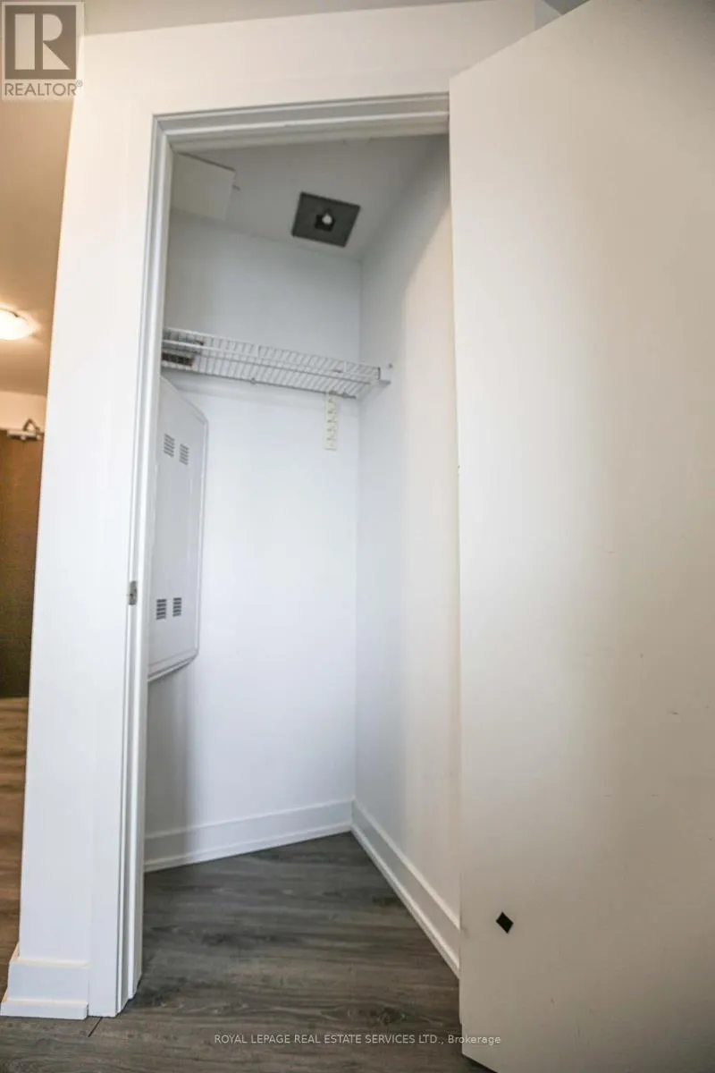 1004 - 38 IANNUZI STREET E