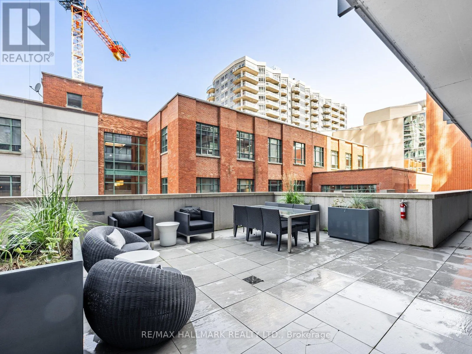 1704 - 105 GEORGE STREET
