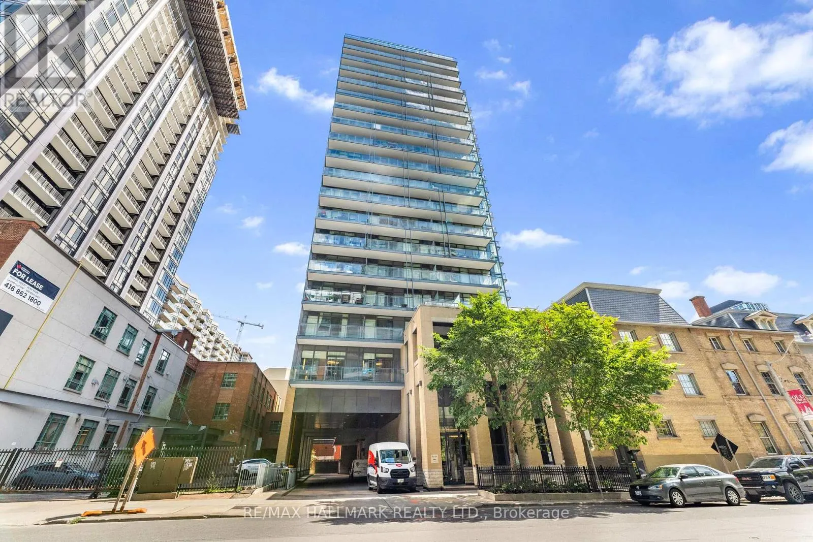 1704 - 105 GEORGE STREET