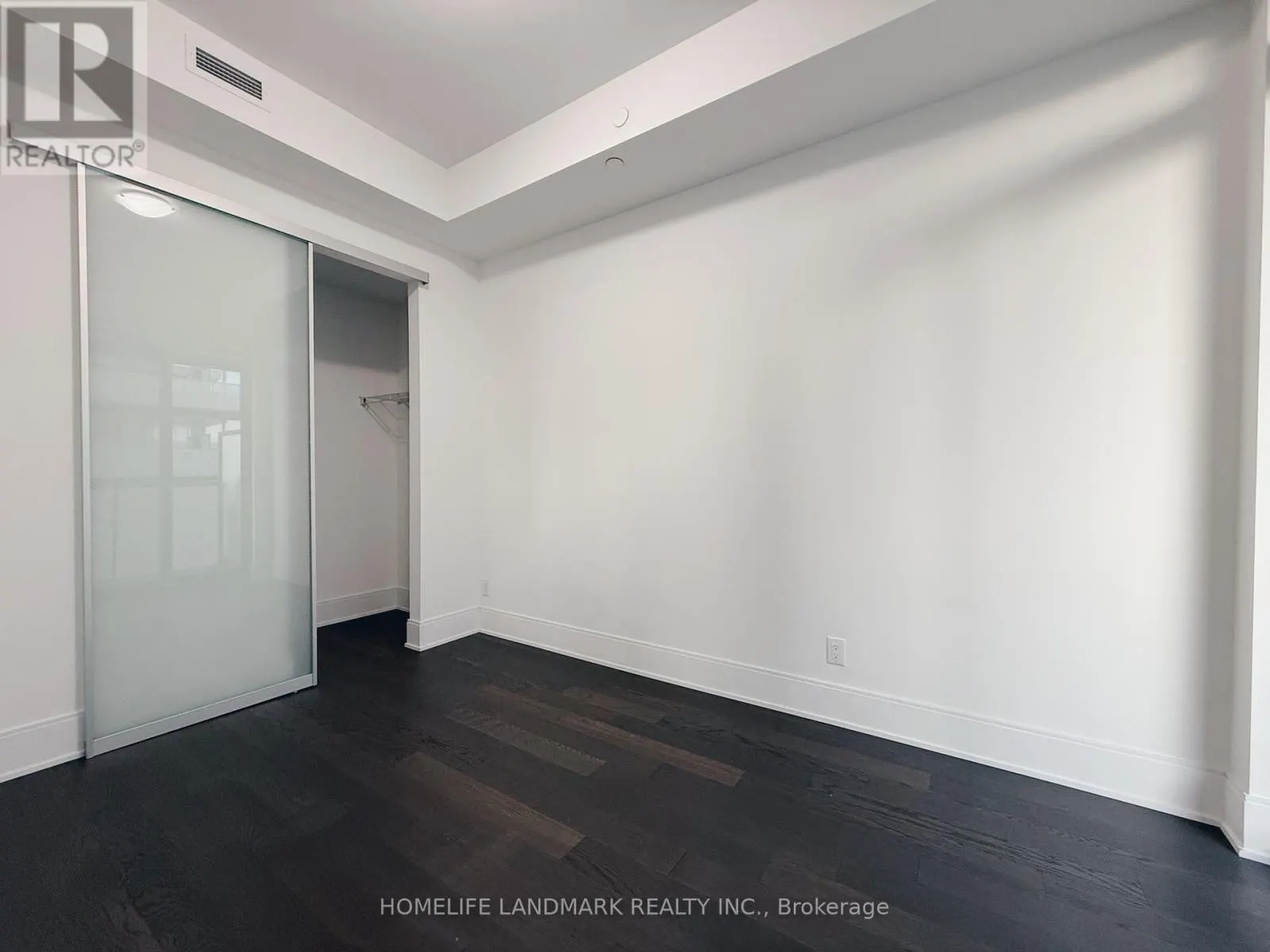 LPH5304 - 50 CHARLES STREET E