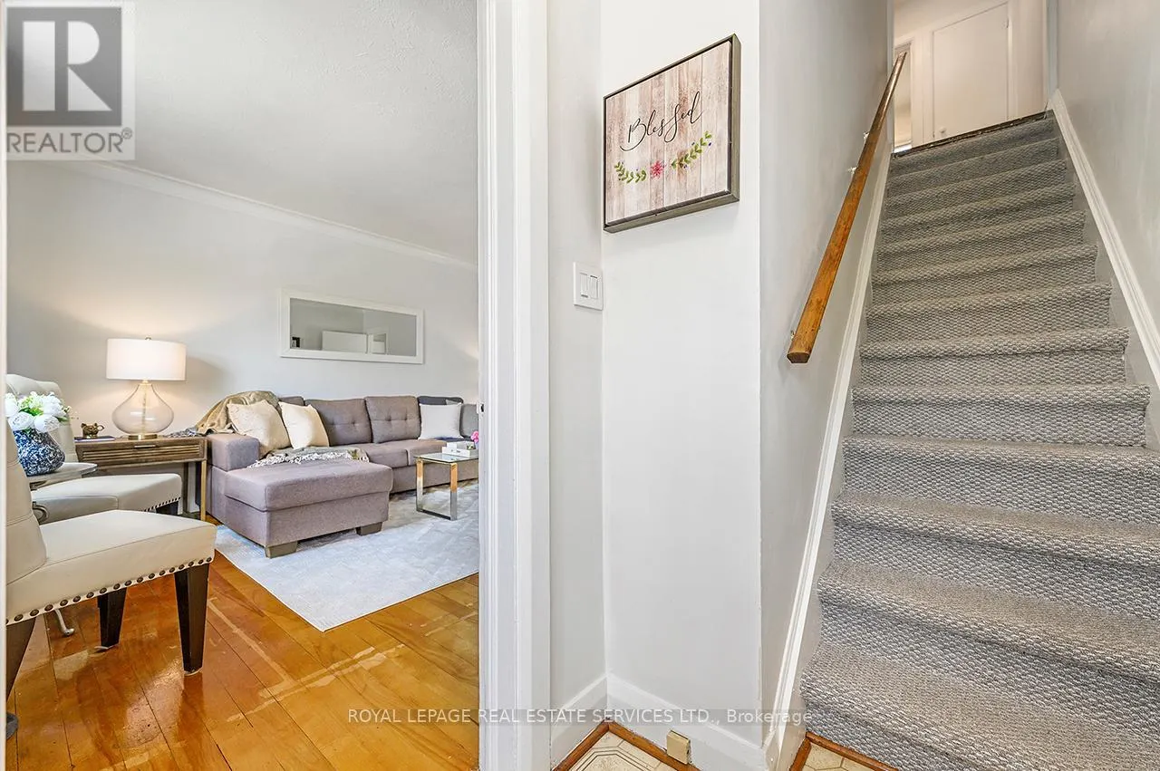 393 GLENHOLME AVENUE