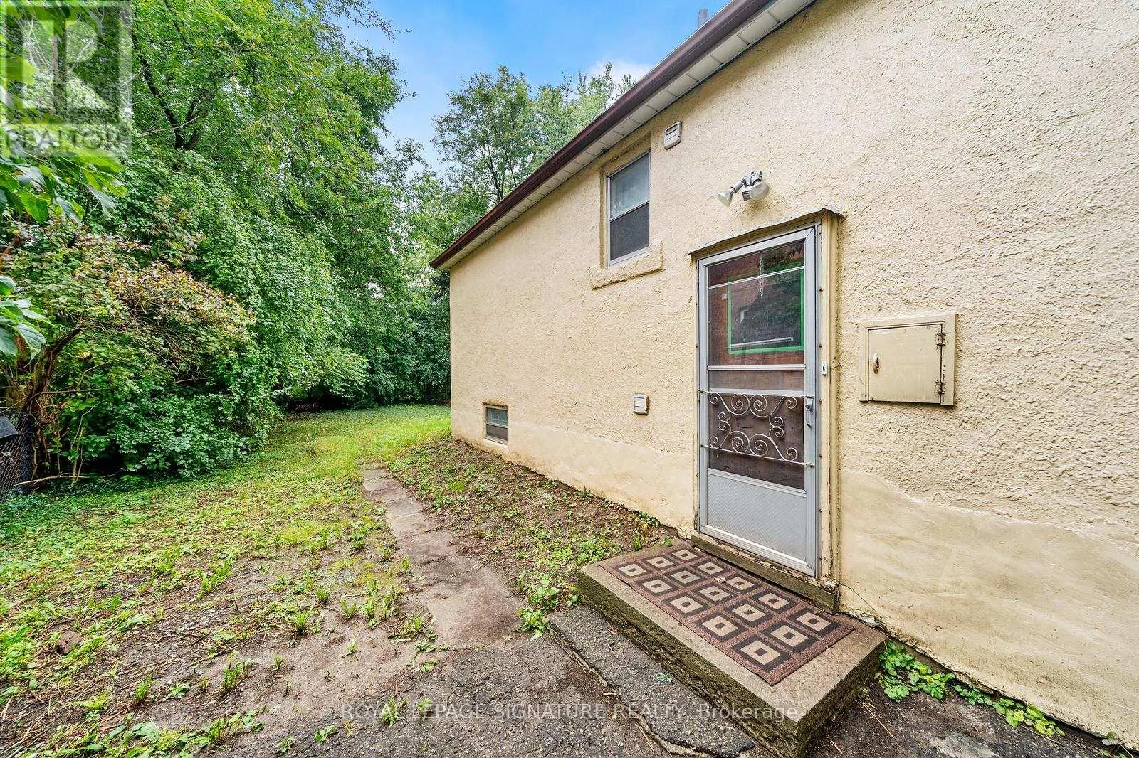 BSMT - 17 PLEASANT AVENUE