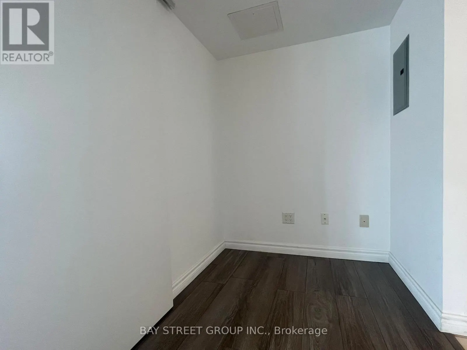 1203 - 38 GRENVILLE STREET
