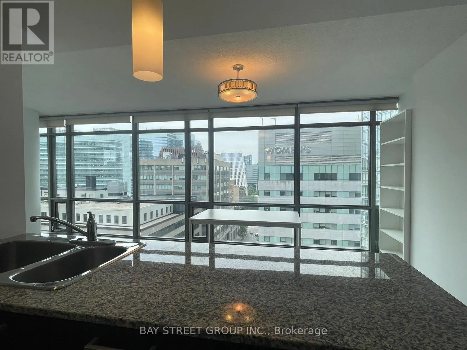1203 - 38 GRENVILLE STREET