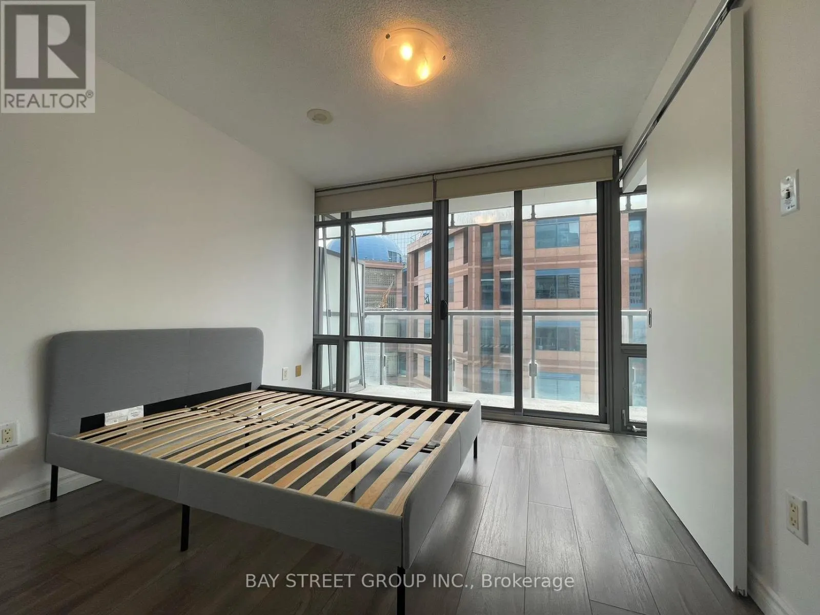 1203 - 38 GRENVILLE STREET