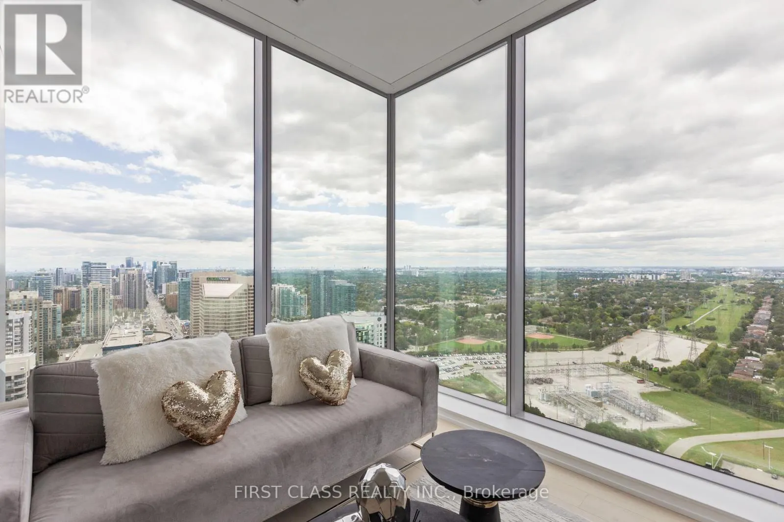 S3504 - 8 OLYMPIC GARDEN DRIVE