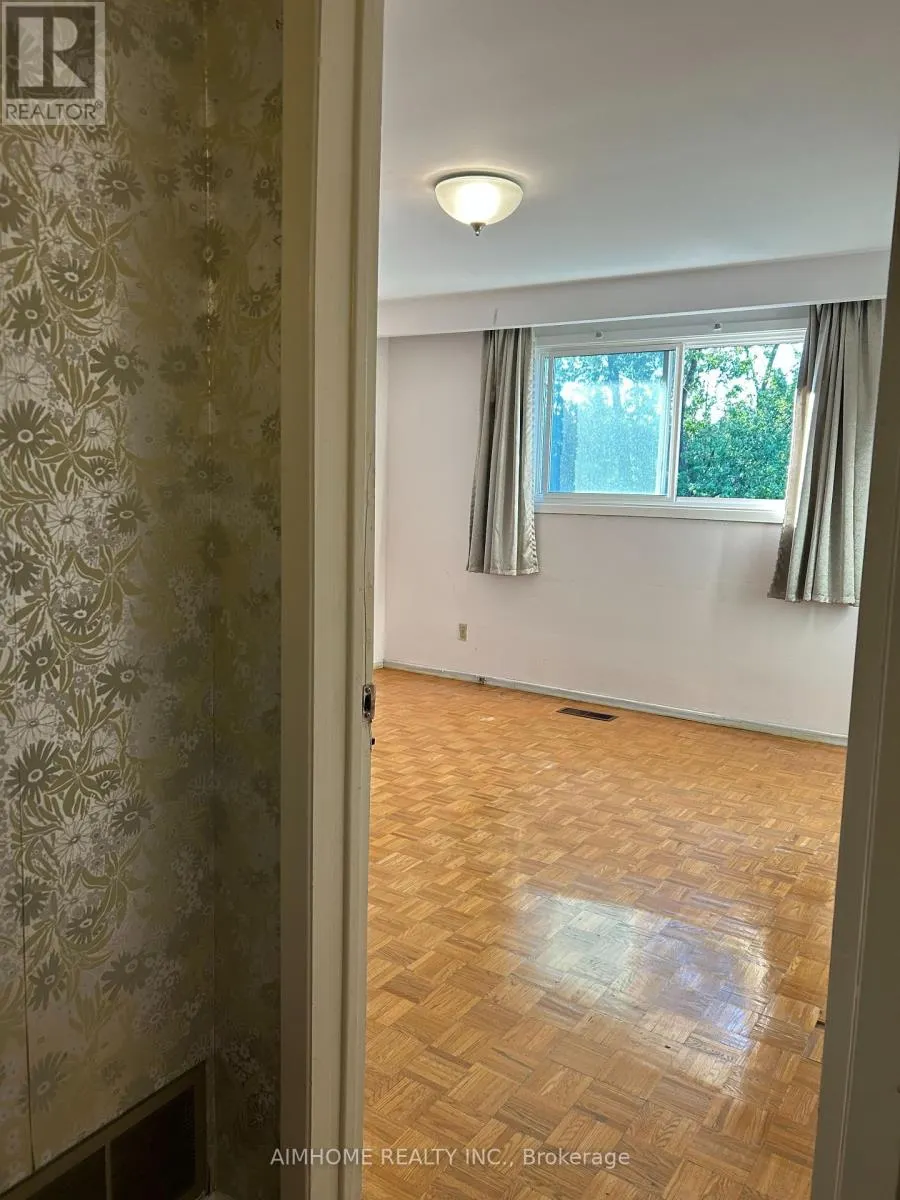 UPPER - 86 JAMES GRAY DRIVE