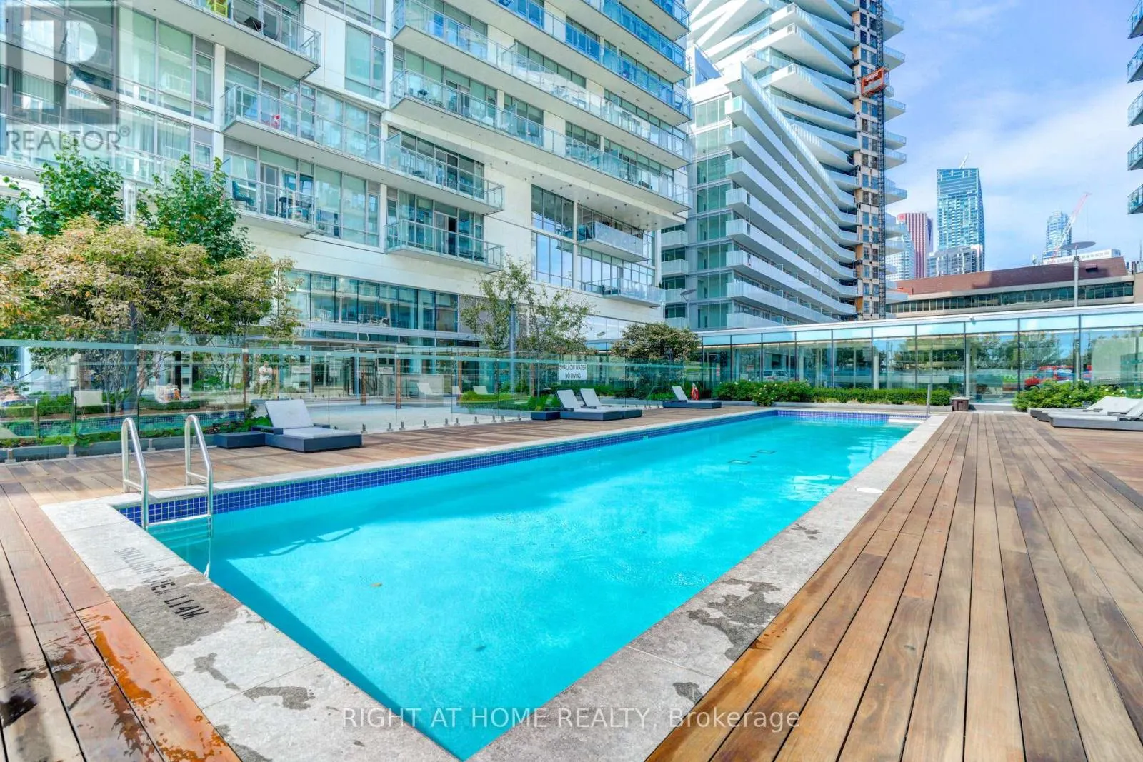1109 - 29 QUEENS QUAY E