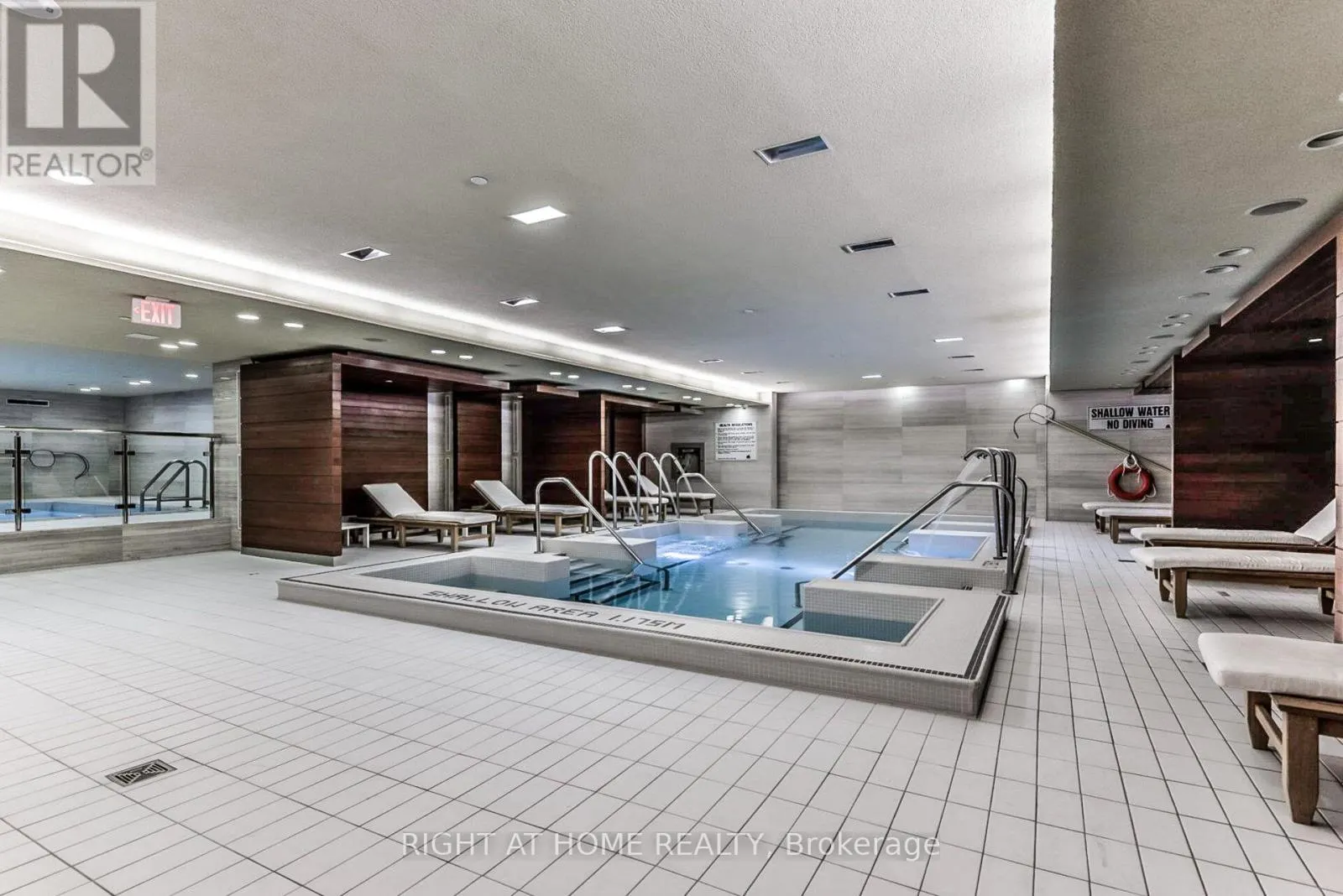 1109 - 29 QUEENS QUAY E