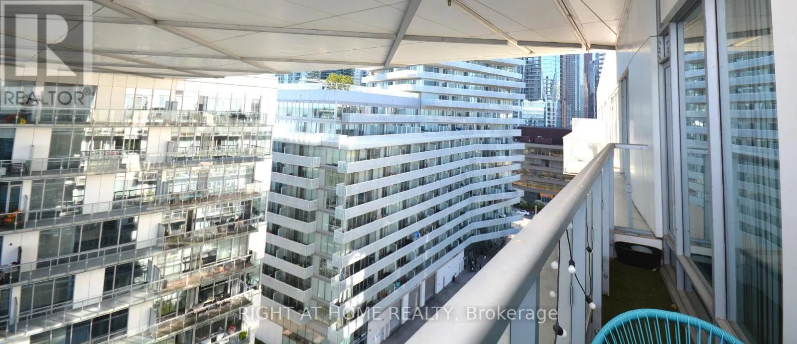 1109 - 29 QUEENS QUAY E