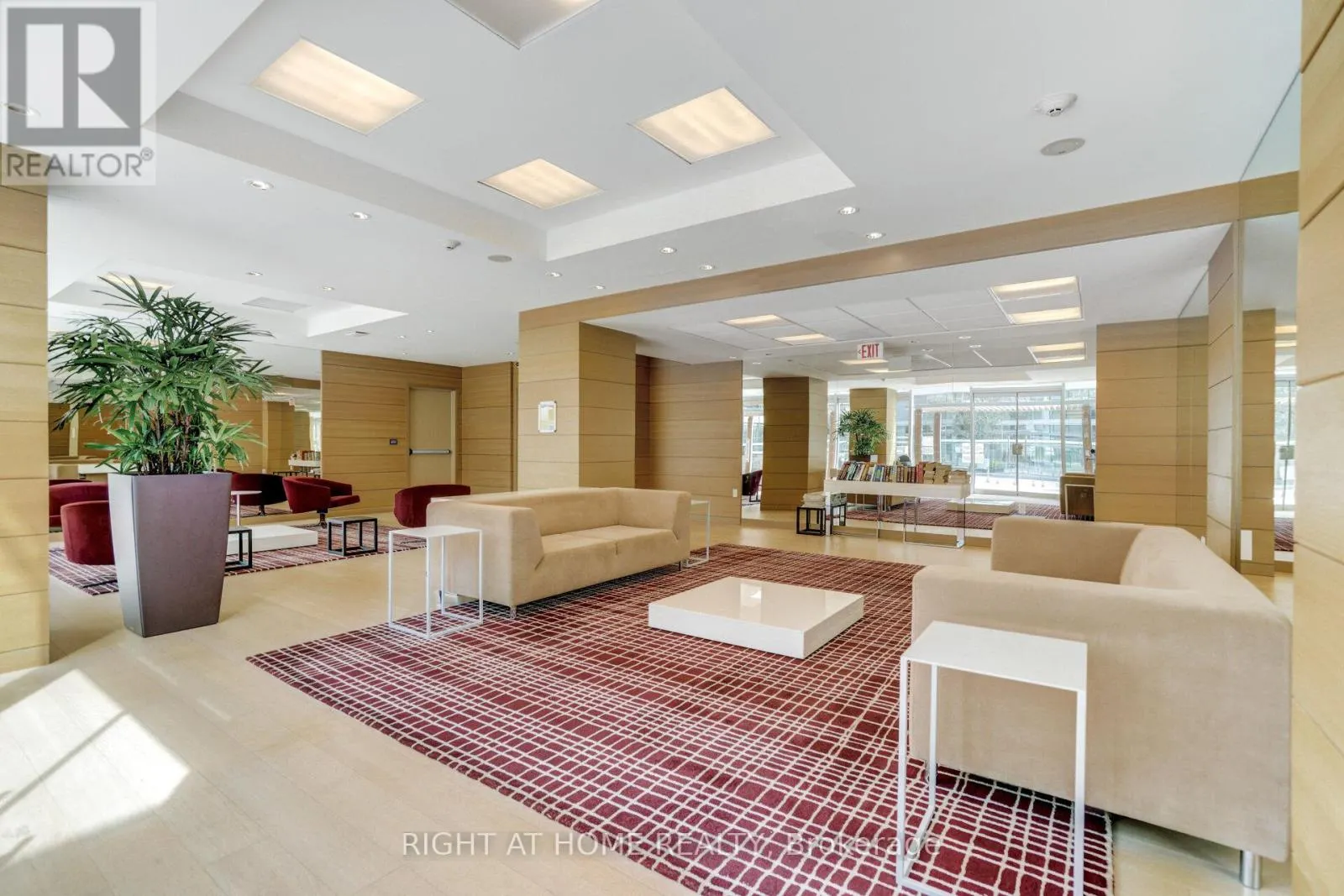 1109 - 29 QUEENS QUAY E