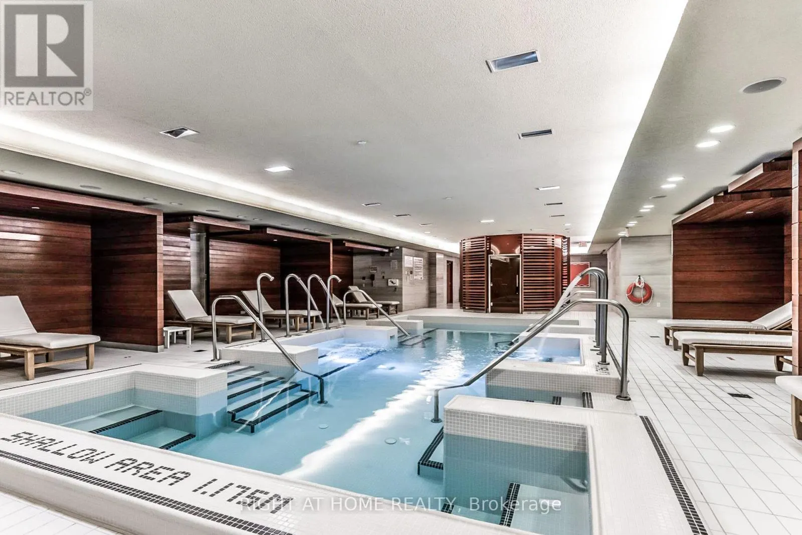 1109 - 29 QUEENS QUAY E