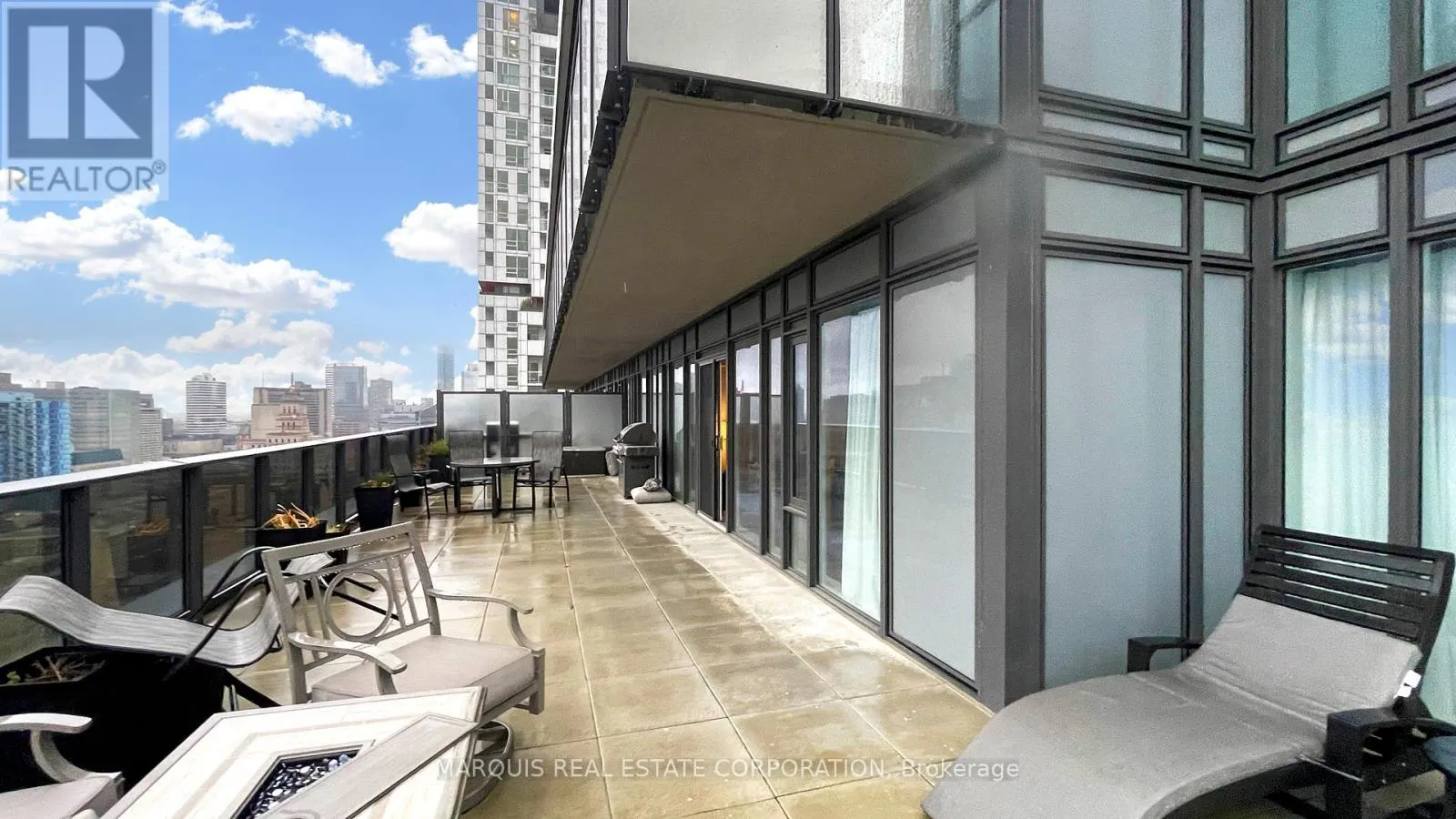 505-MAINBR - 330 RICHMOND STREET W
