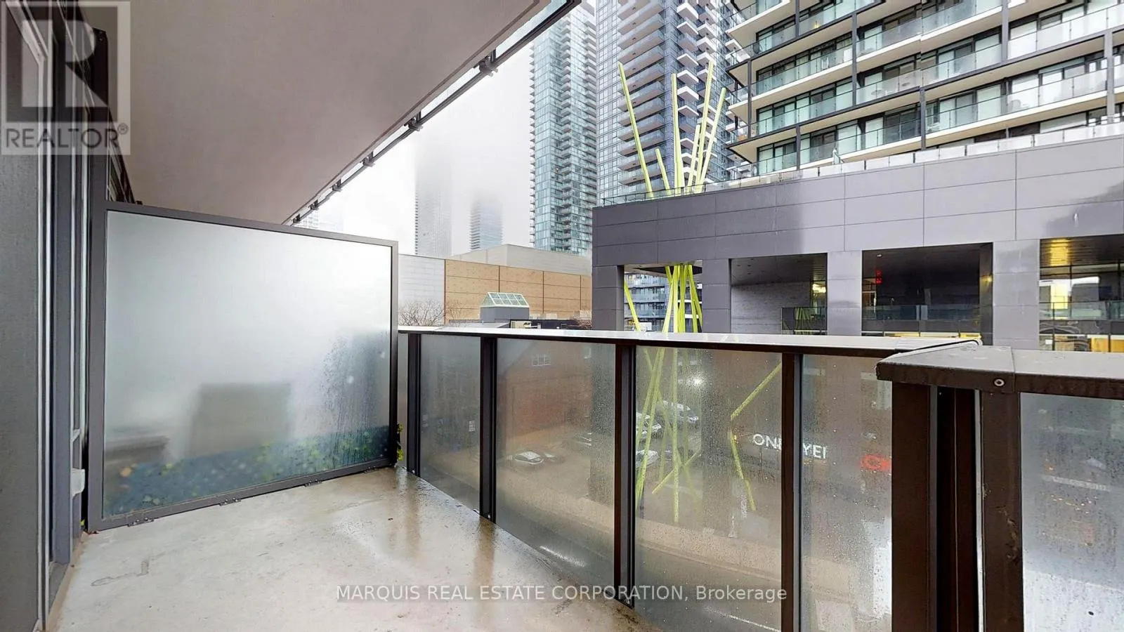 505-MAINBR - 330 RICHMOND STREET W