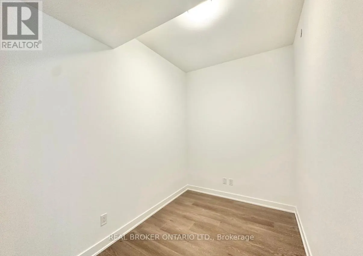 1016 - 543 RICHMOND STREET W