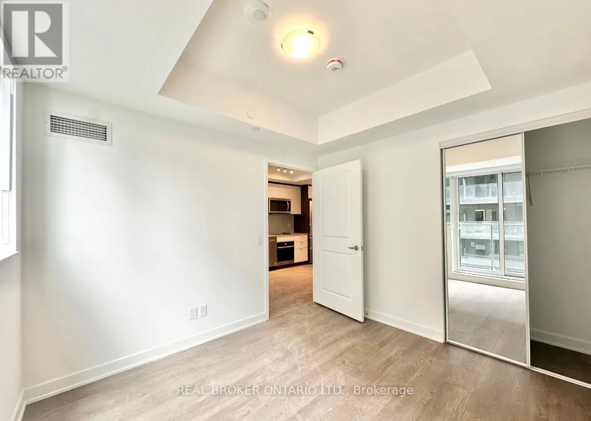1016 - 543 RICHMOND STREET W