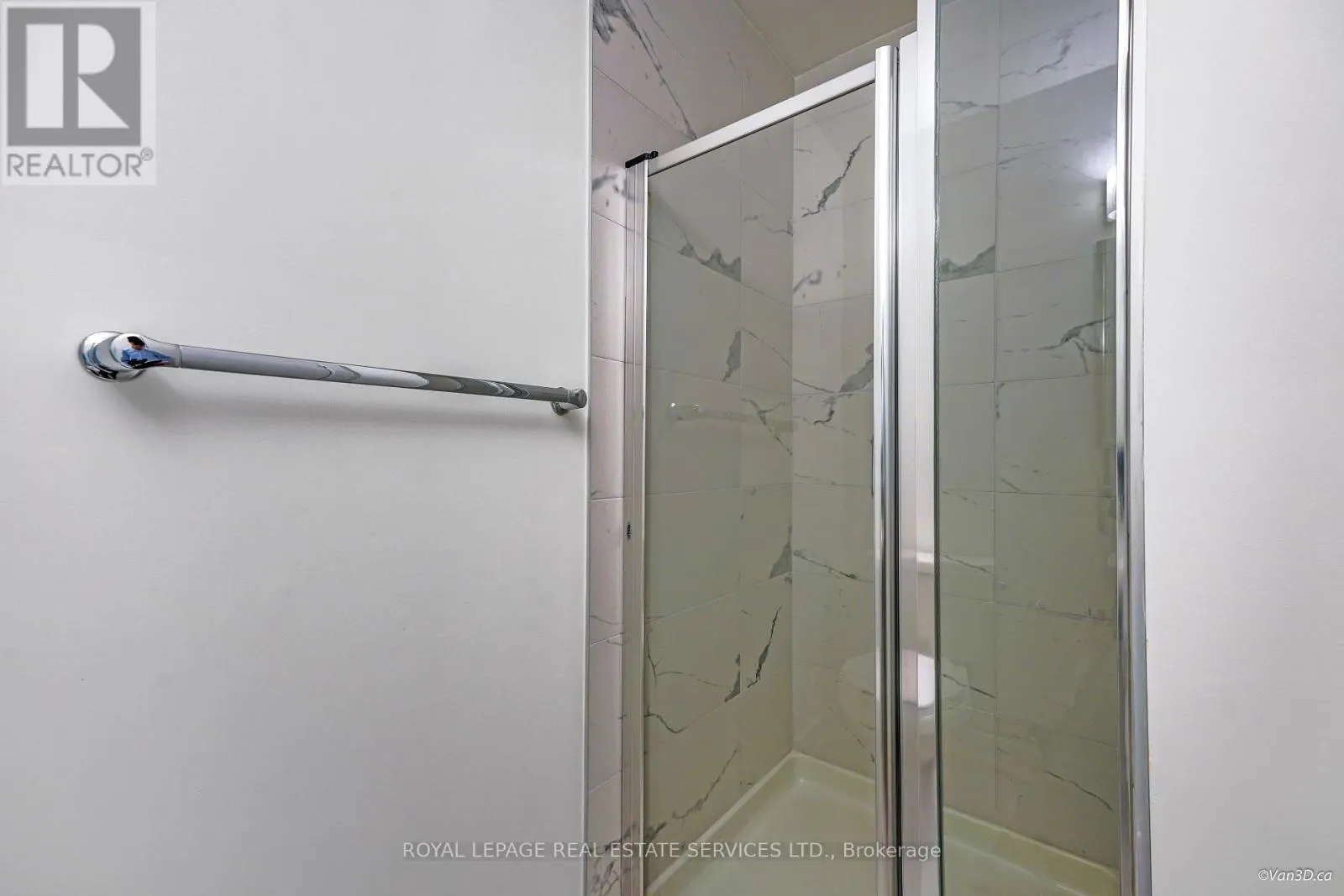 47 - 861 SHEPPARD AVENUE W