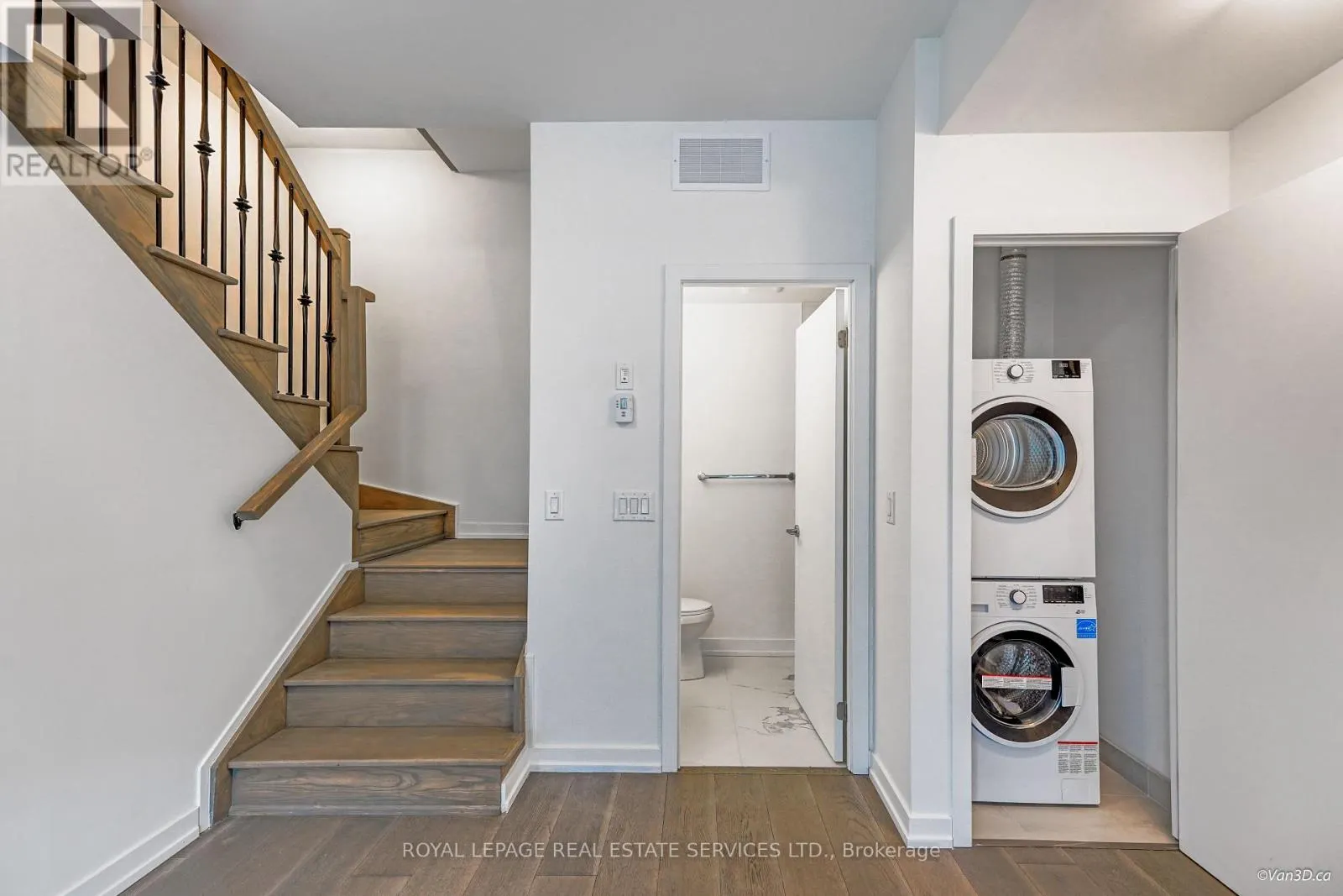 47 - 861 SHEPPARD AVENUE W