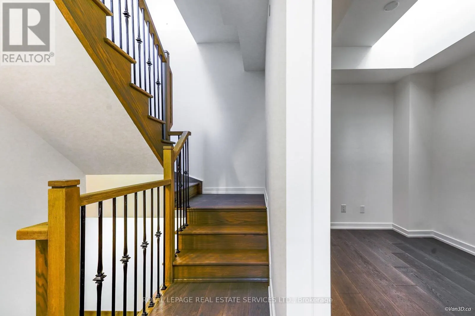 47 - 861 SHEPPARD AVENUE W
