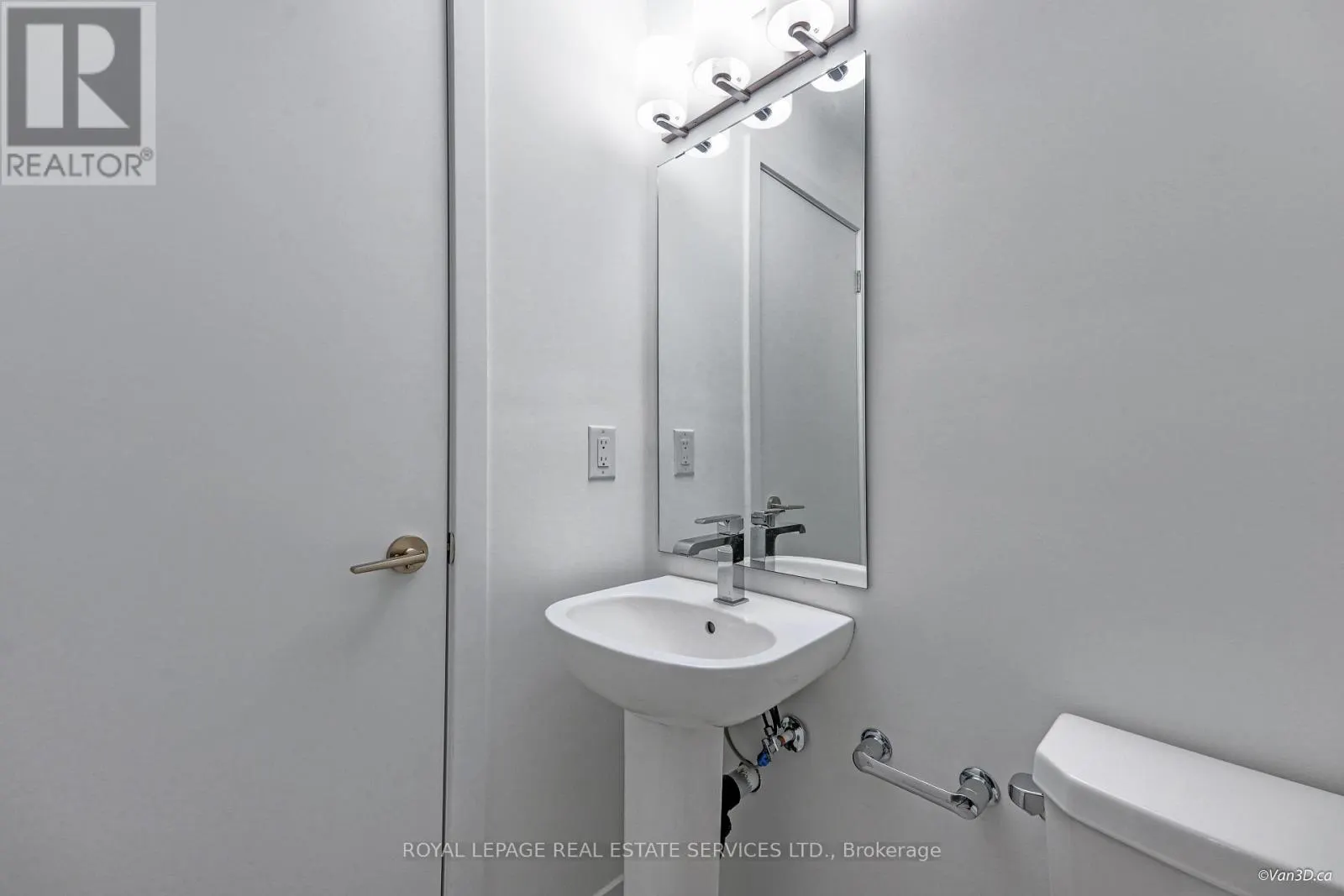 47 - 861 SHEPPARD AVENUE W