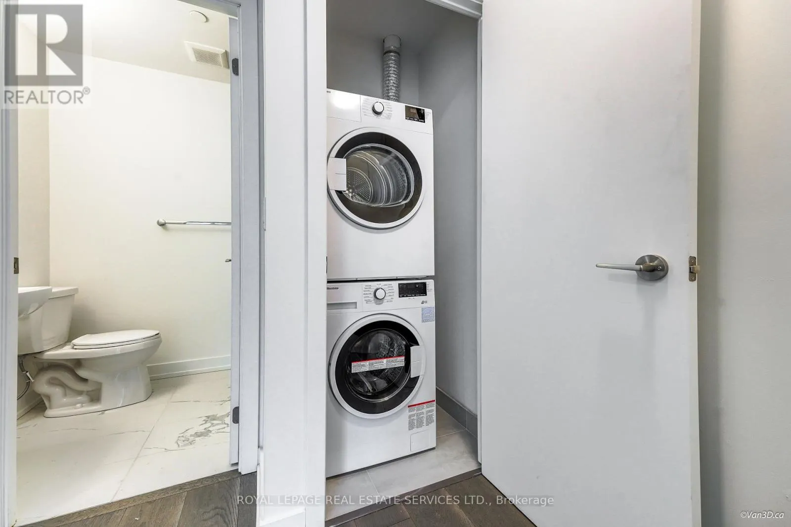 47 - 861 SHEPPARD AVENUE W