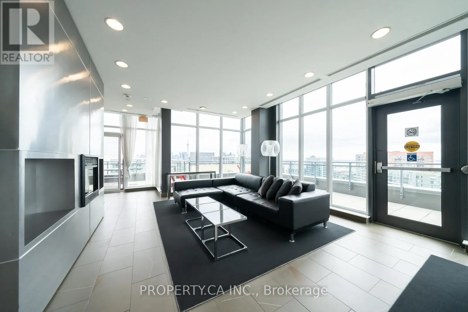512 - 1171 QUEEN STREET W