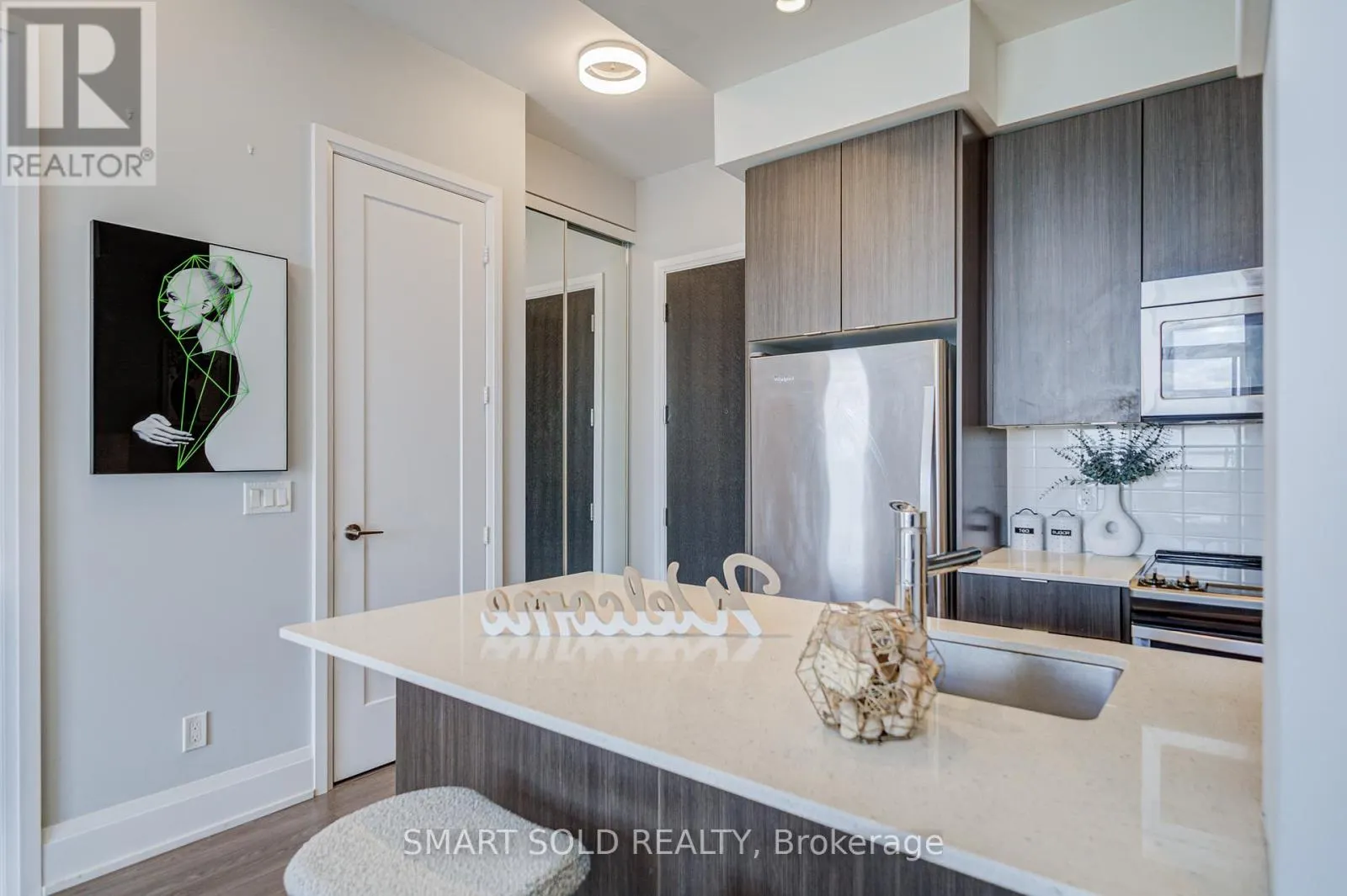 PH02 - 18 GRAYDON HALL DRIVE