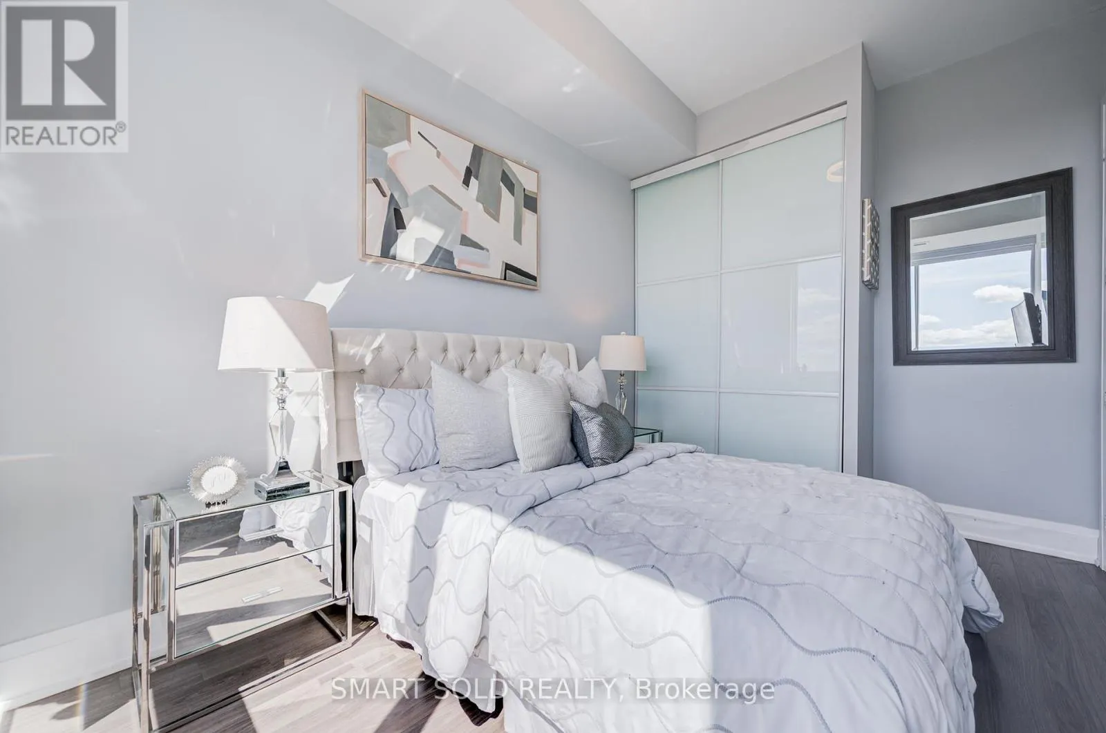 PH02 - 18 GRAYDON HALL DRIVE