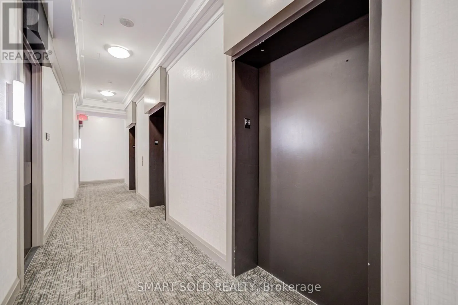 PH02 - 18 GRAYDON HALL DRIVE