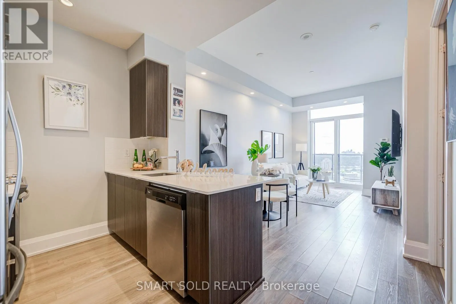 PH02 - 18 GRAYDON HALL DRIVE