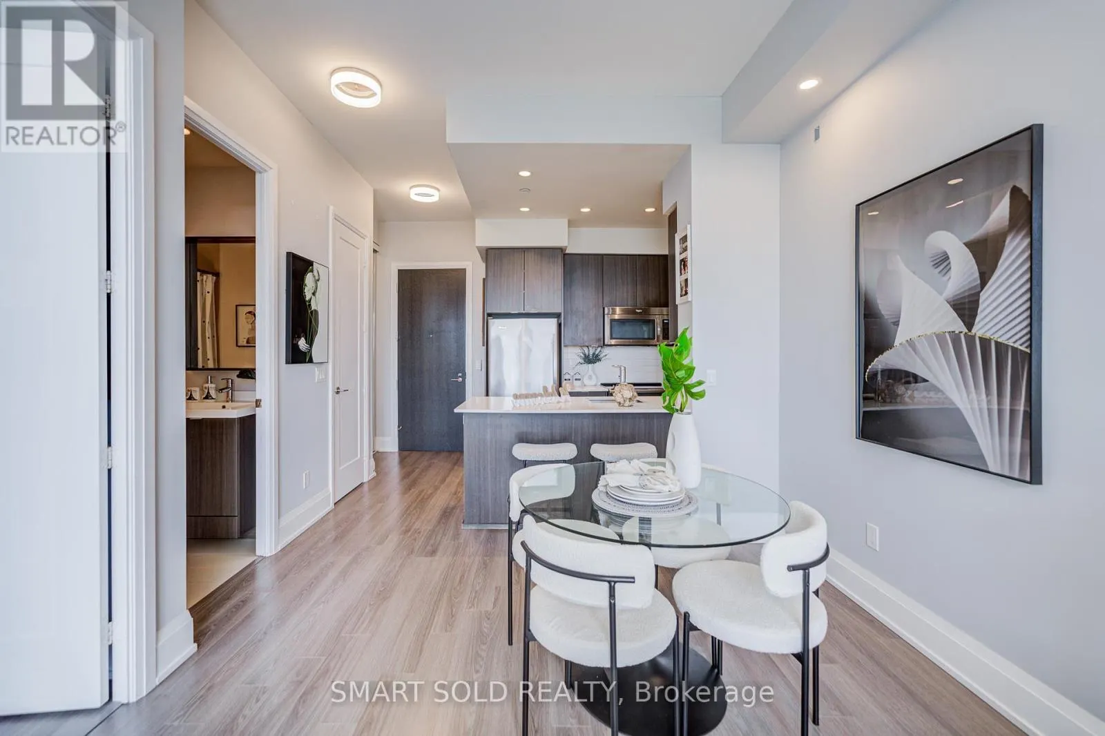 PH02 - 18 GRAYDON HALL DRIVE