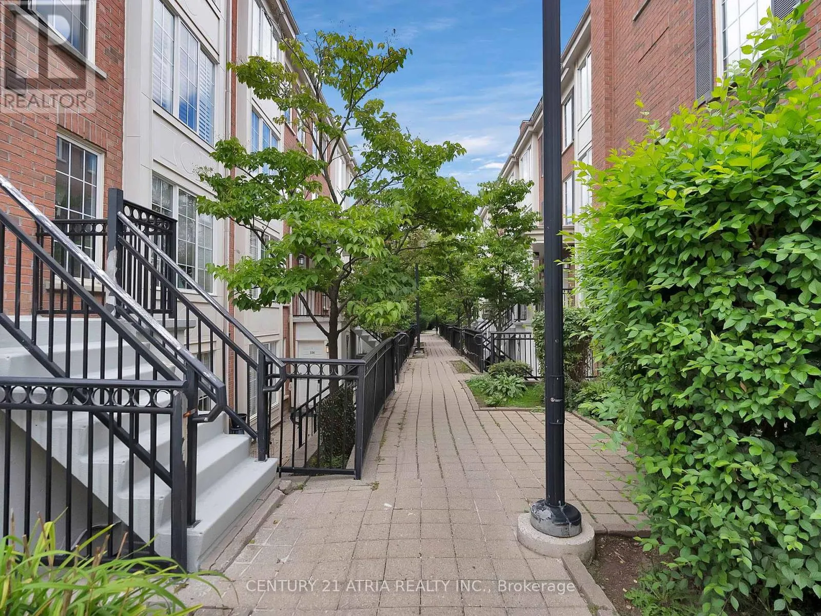 1106 - 5 EVERSON DRIVE