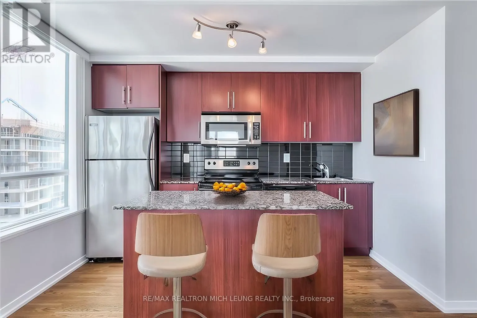 1704 - 55 BREMNER BOULEVARD